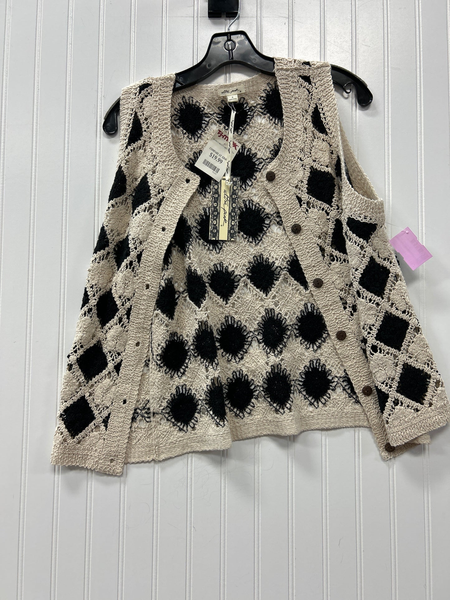 Blouse Sleeveless By Ultra Pink In Tan, Size:M