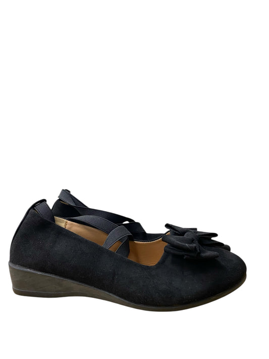Shoes Flats By Love In Black, Size:10.5