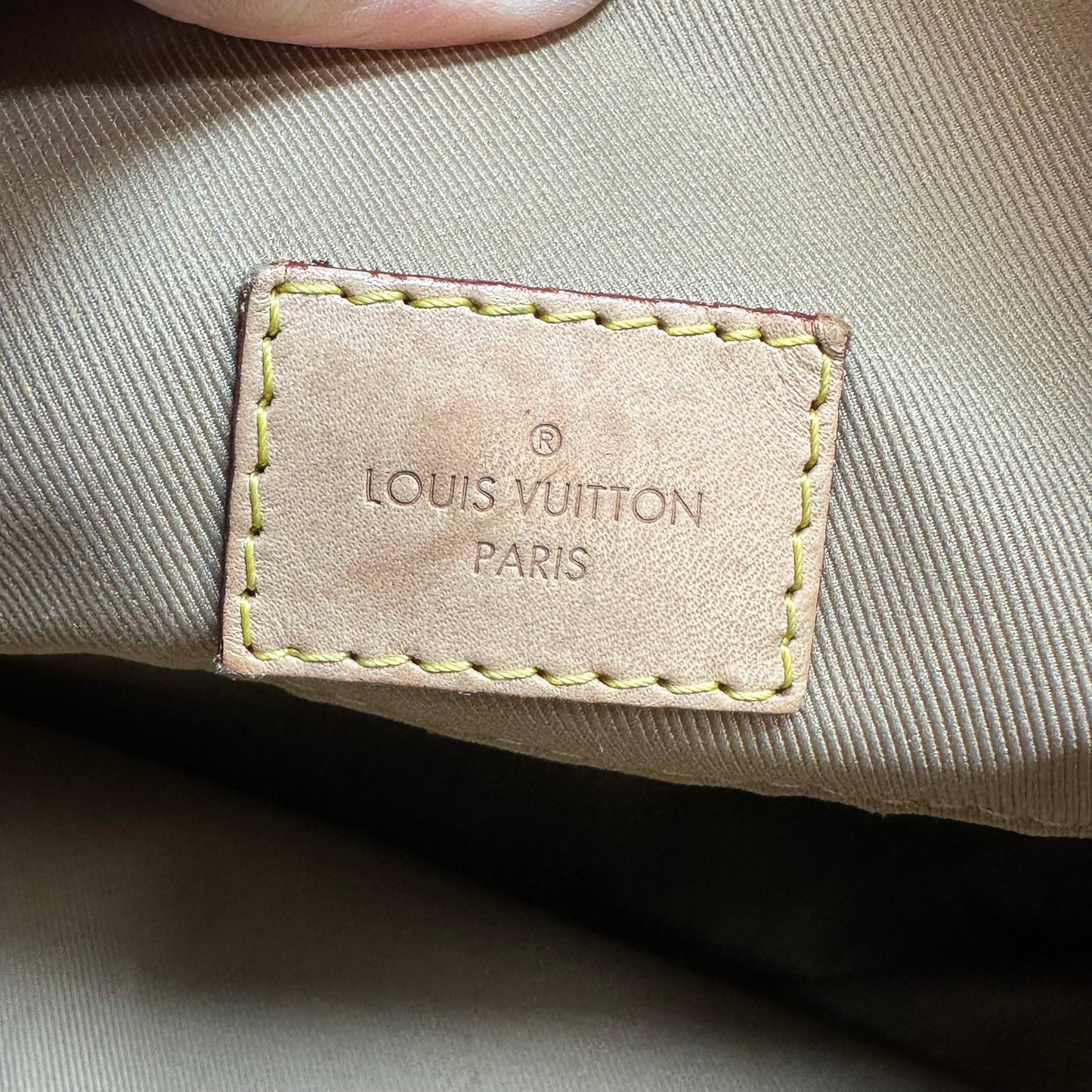 Graceful PM Luxury Designer By Louis Vuitton, Size: Medium