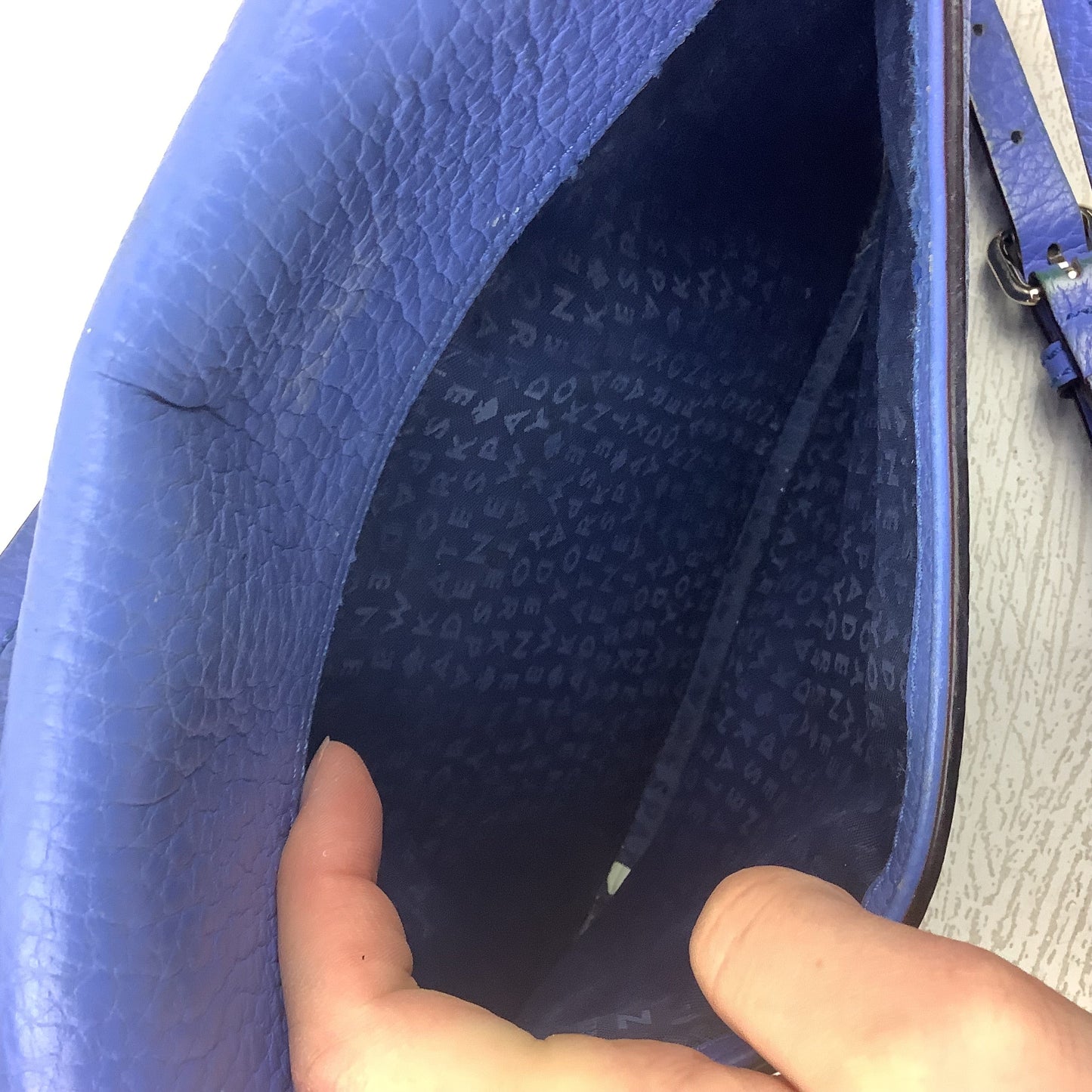 Crossbody Designer By Kate Spade, Size: Medium