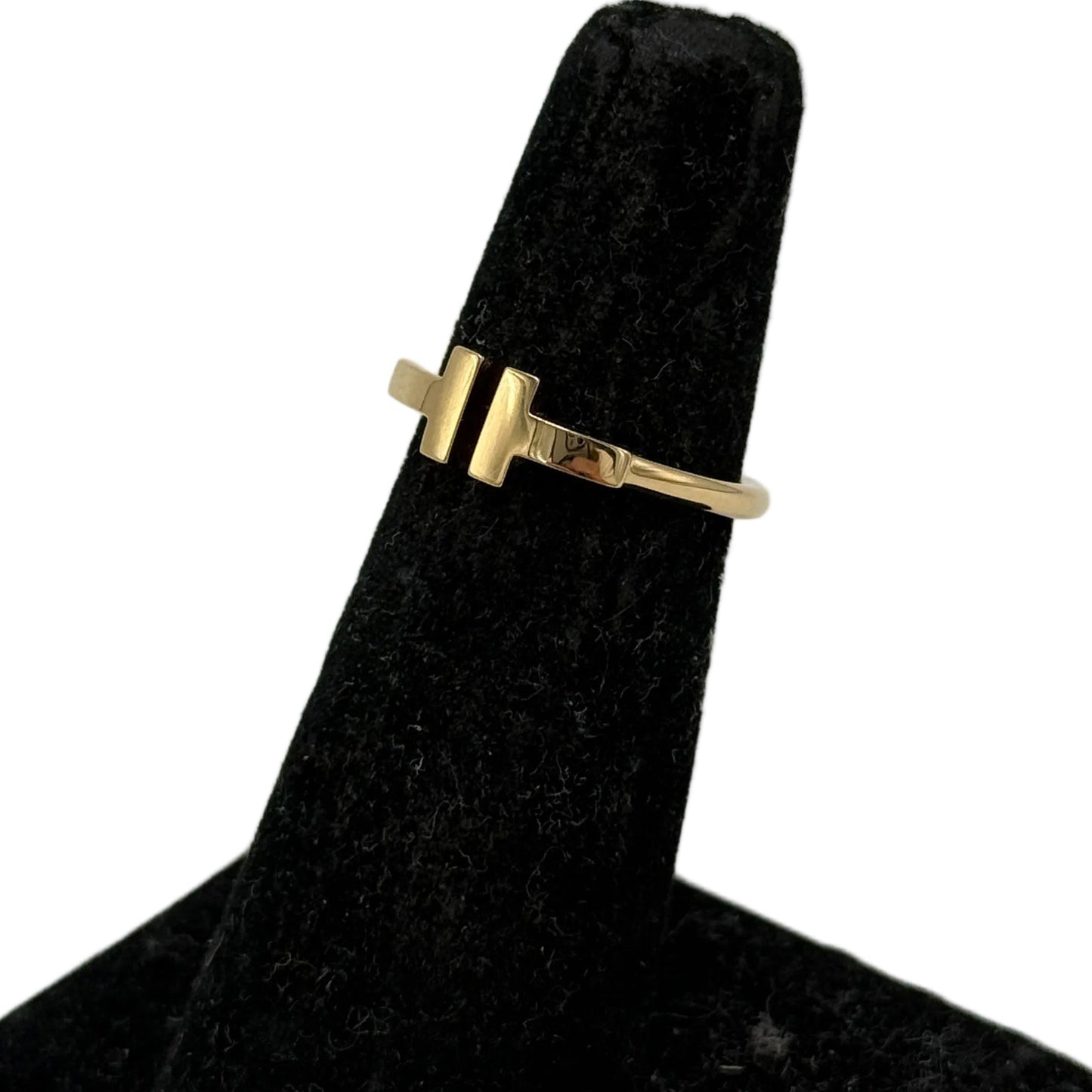 Tiffany & Company T Wire Luxury Ring in 18k Gold Size: 6
