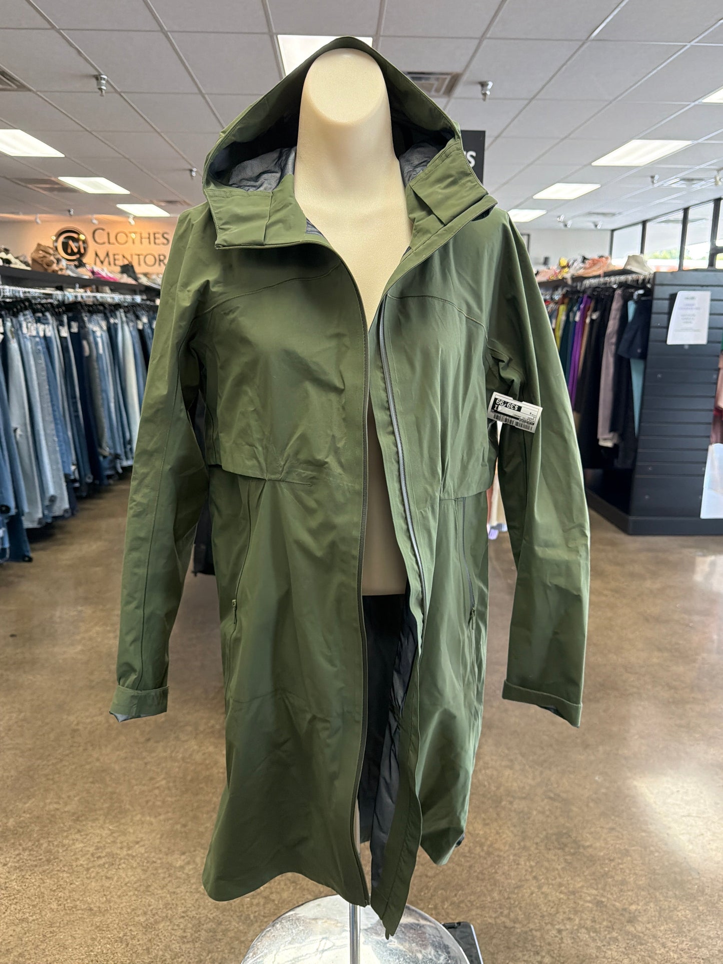 Athletic Jacket By Lululemon In Green, Size:6
