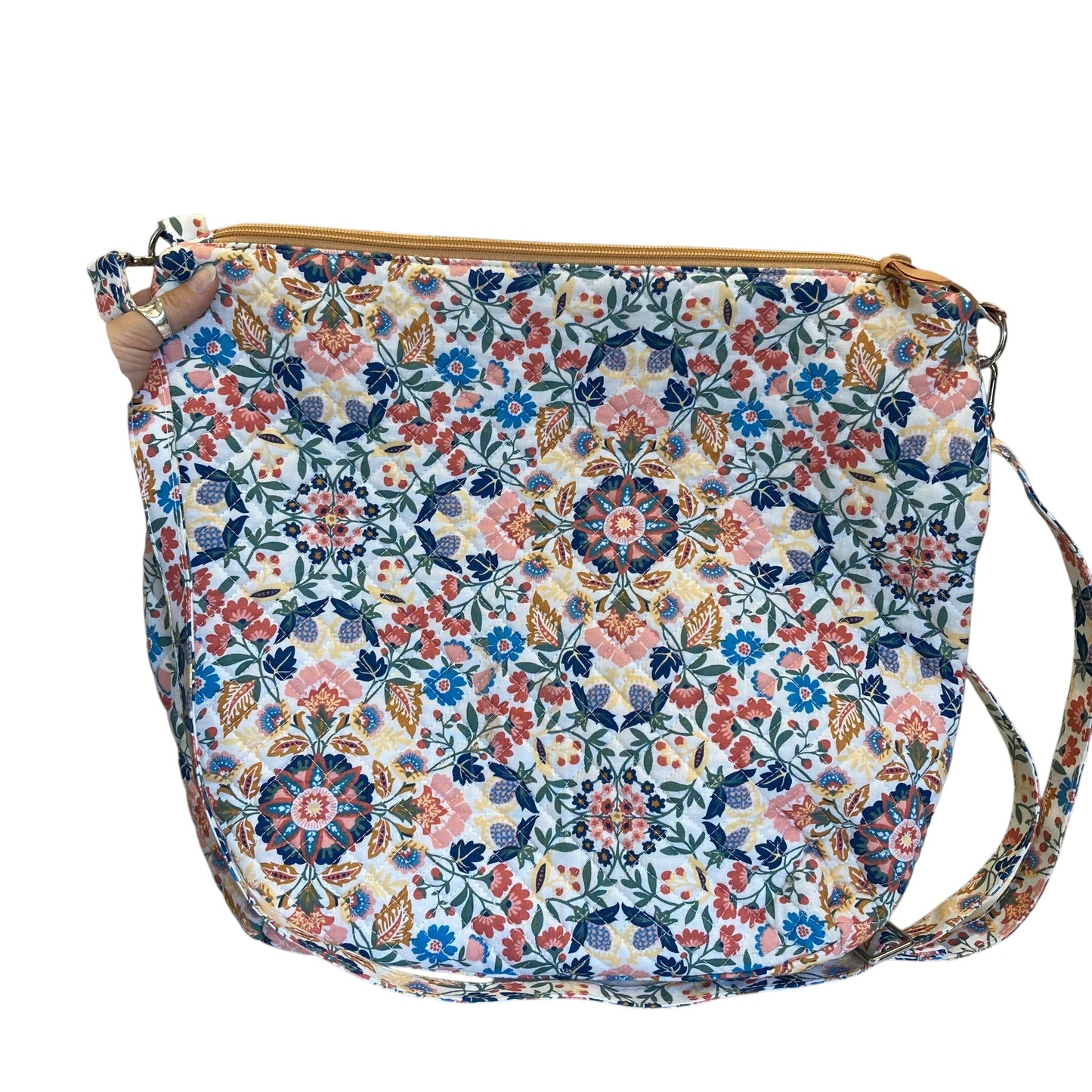 Crossbody By Vera Bradley In Floral Print, Size:Large