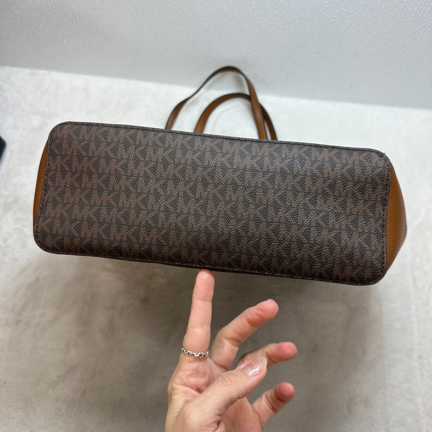 Tote Designer By Michael Kors, Size: Medium