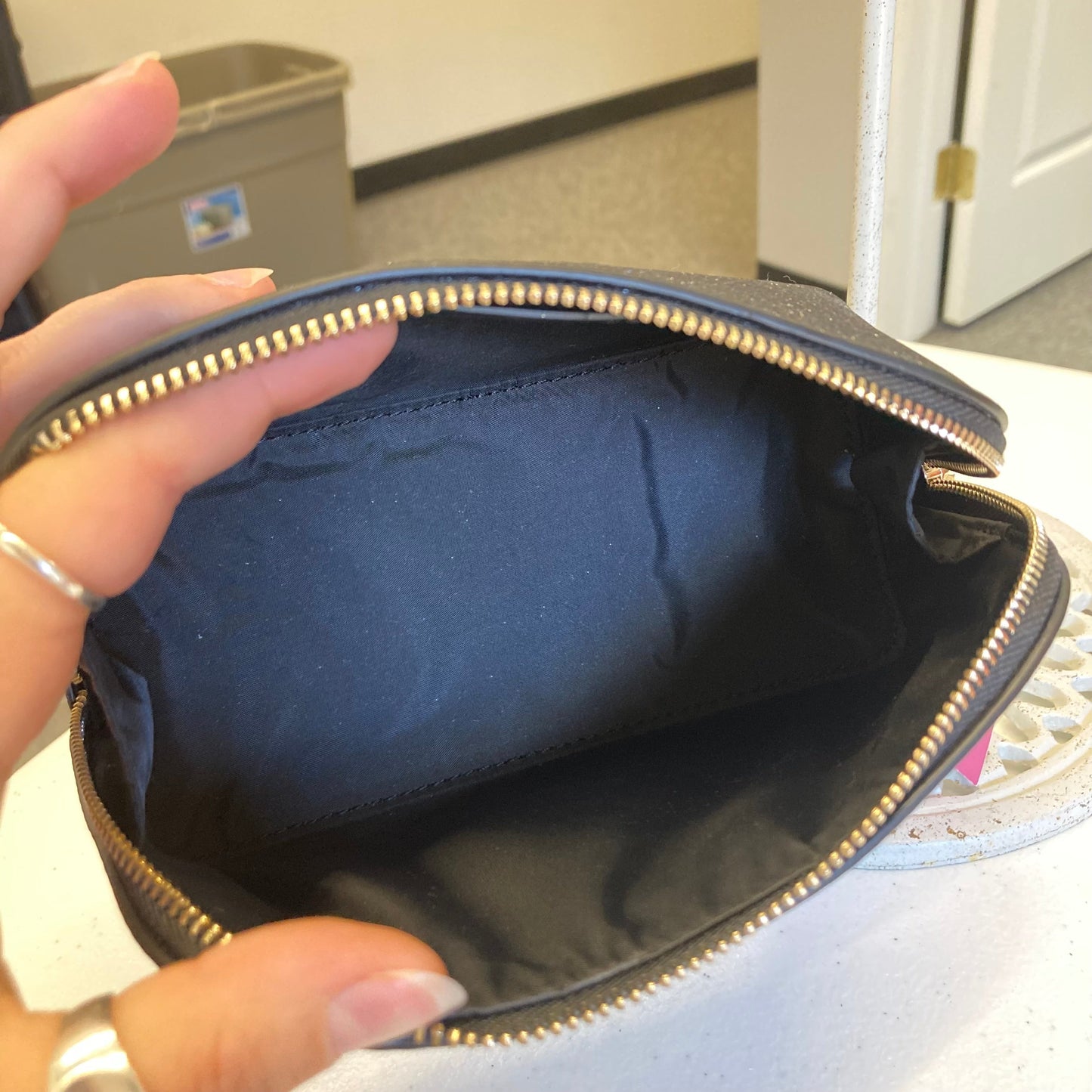 Makeup Bag Designer Tag By Kate Spade In Black