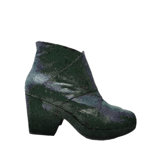 Coax Booties in Crackled Leather Eileen Fisher, Size 8