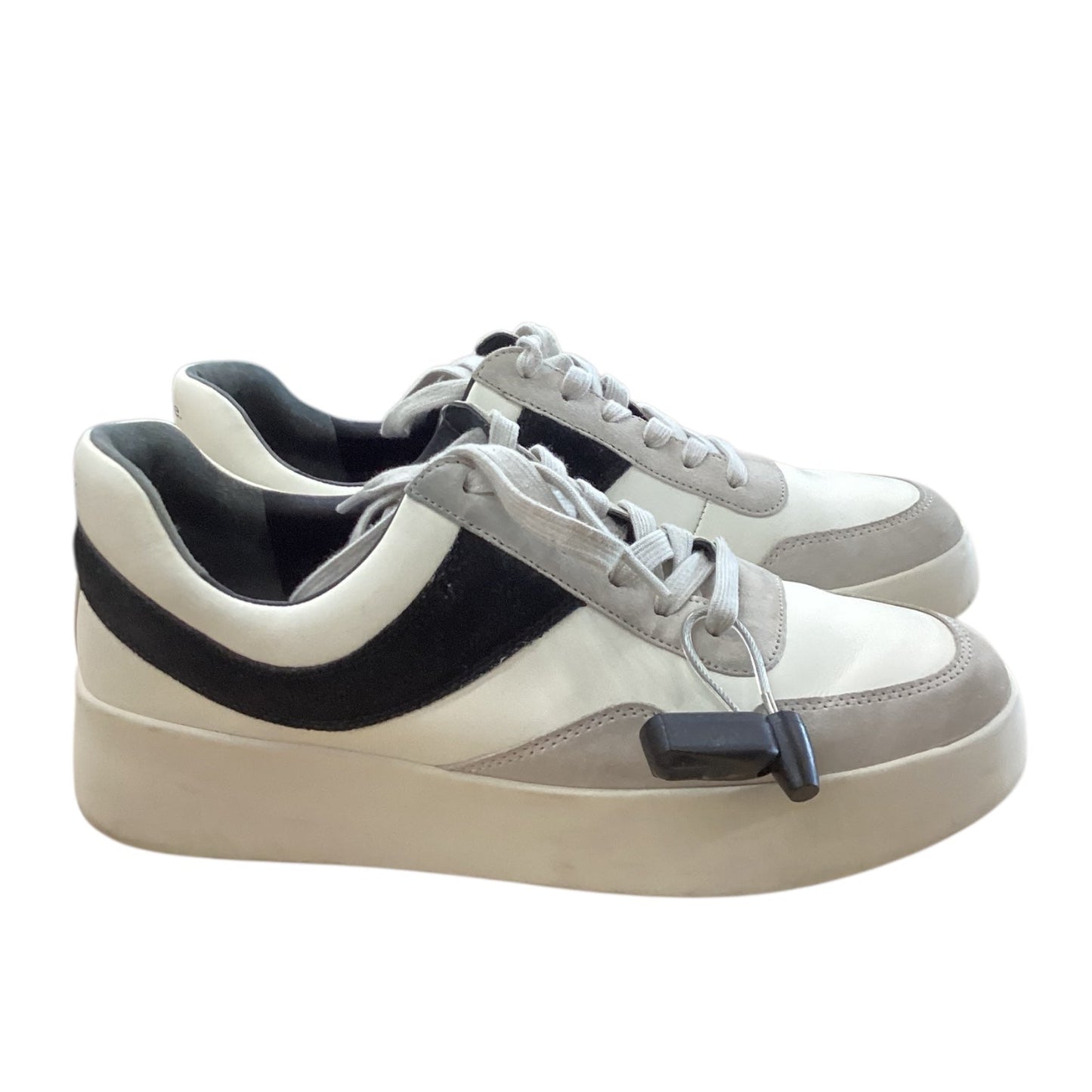 Shoes Flats By Vince In Black & White, Size:7.5