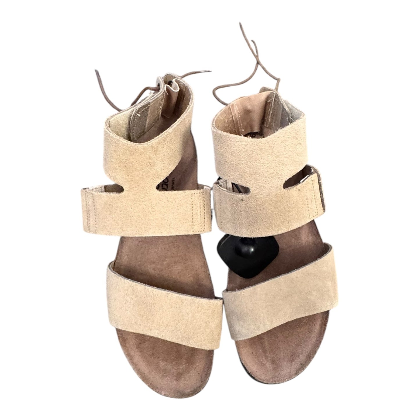 Sandals Flats By Naot In Tan, Size:6