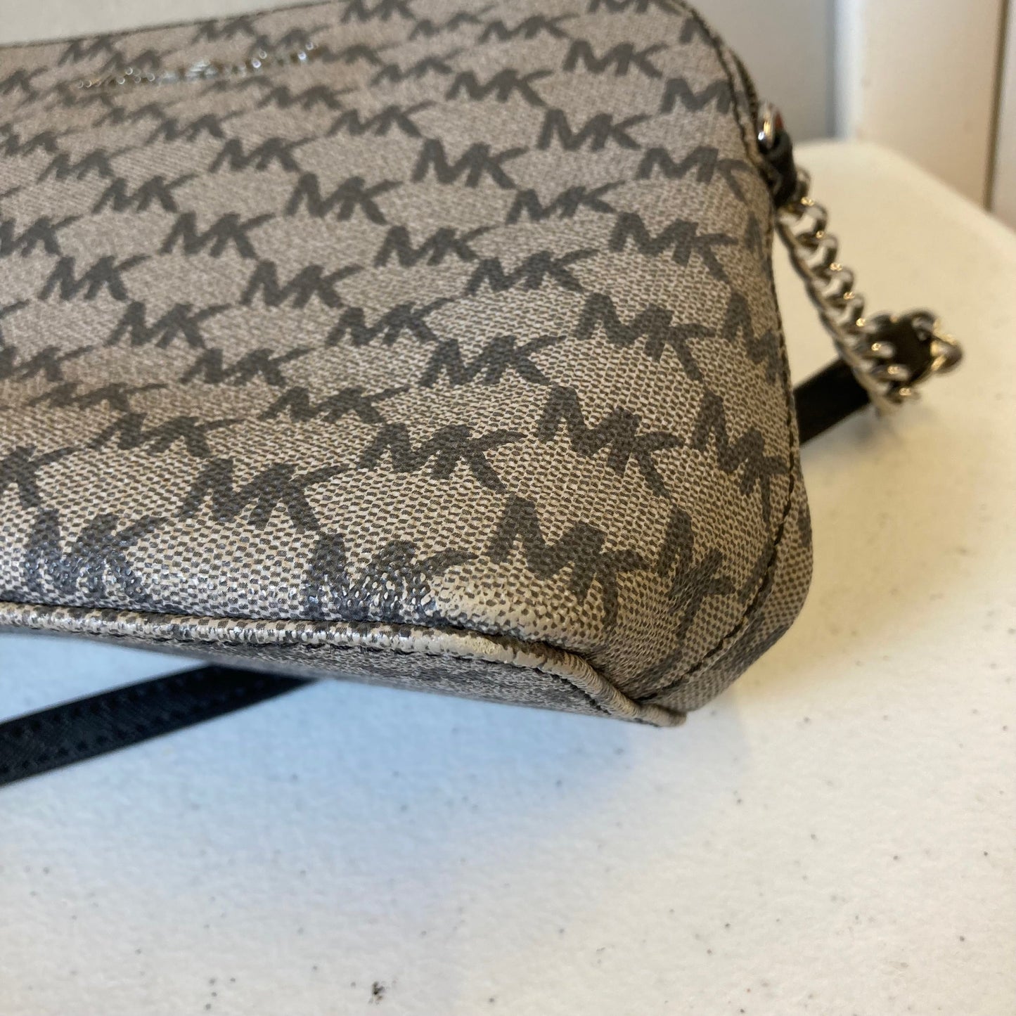 Crossbody Designer By Michael Kors In Grey, Size:Small