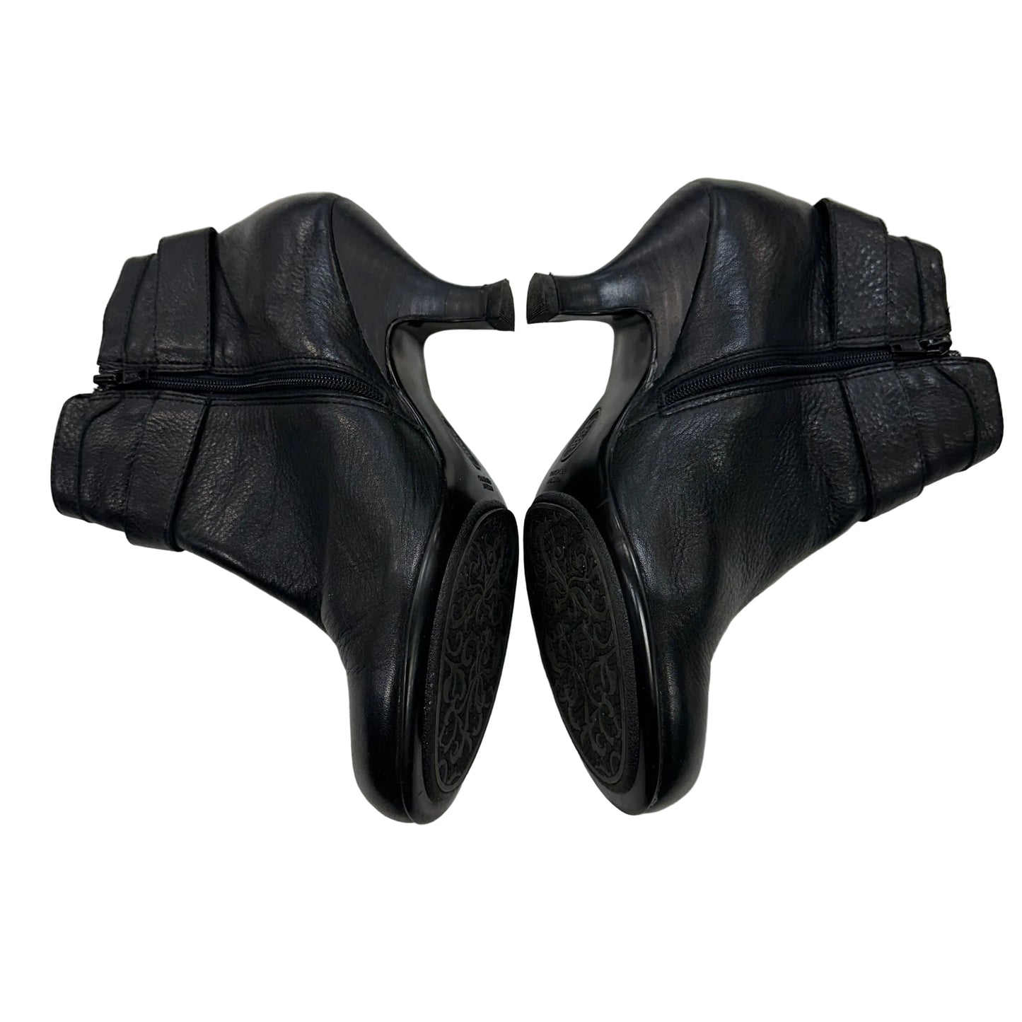 Boots Ankle Heels By Sofft In Black, Size:6.5