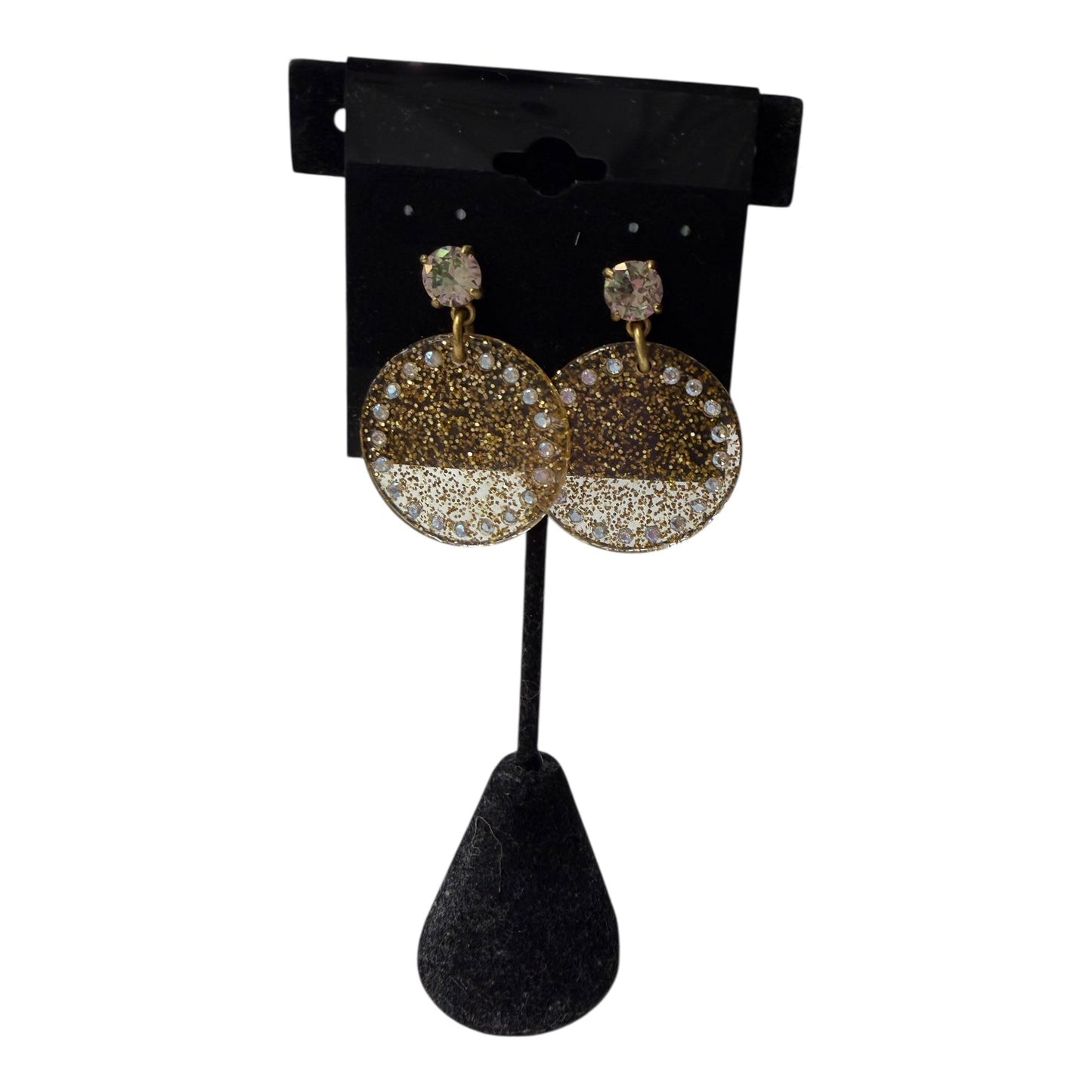 Earrings Dangle/Drop  In Gold