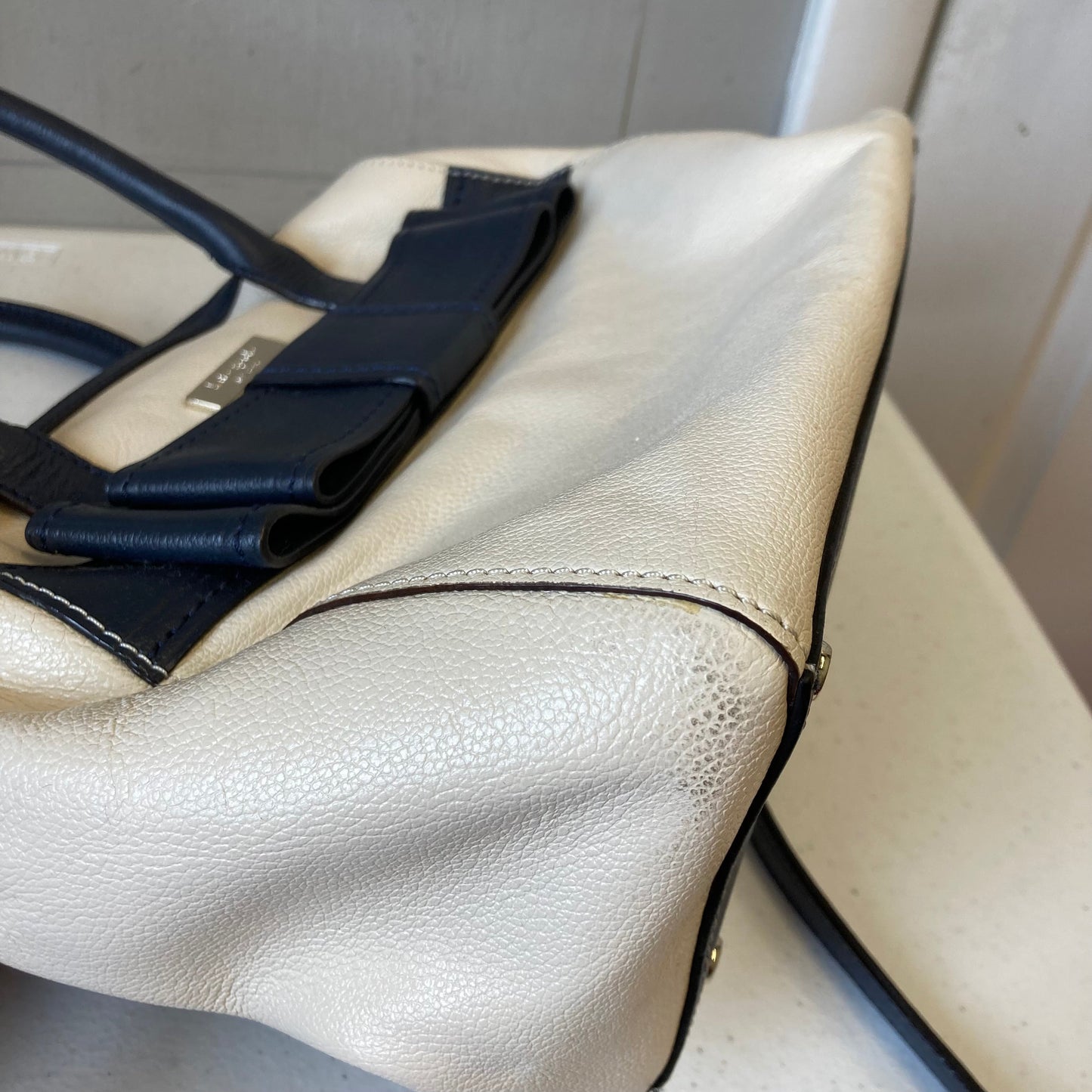 Handbag Designer By Kate Spade In Blue & White, Size:Medium