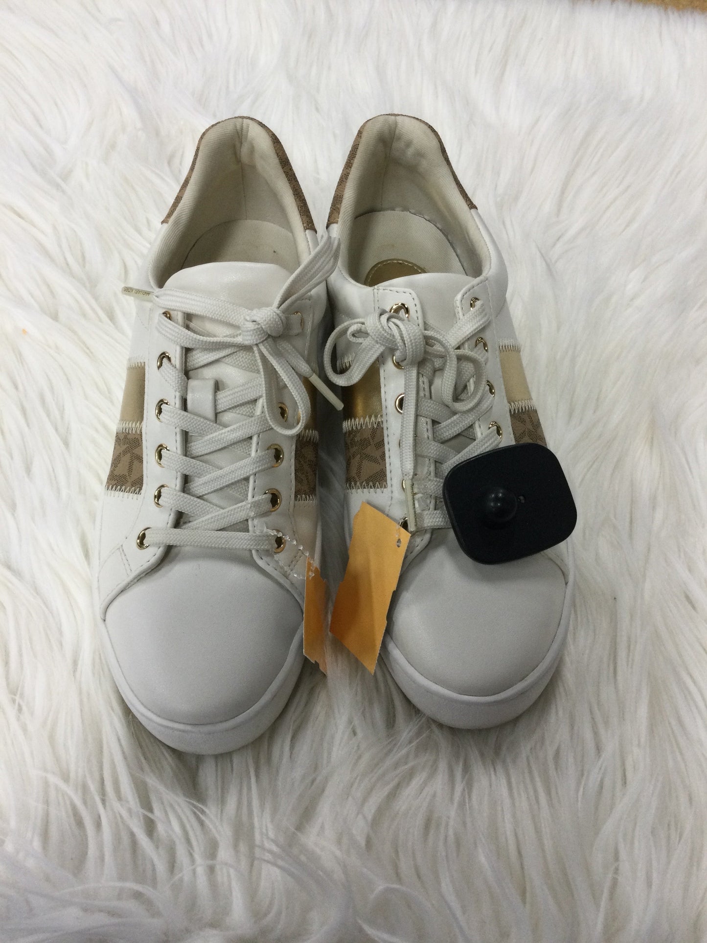 Shoes Designer By Michael Kors In Cream, Size:7