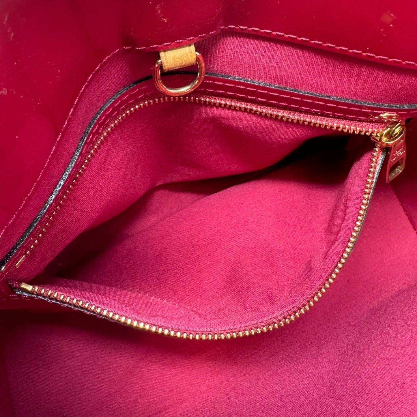 Catalina Vernis Embossed Patent Leather BB Bag in Indian Rose Luxury Designer By Louis Vuitton, Size: Small