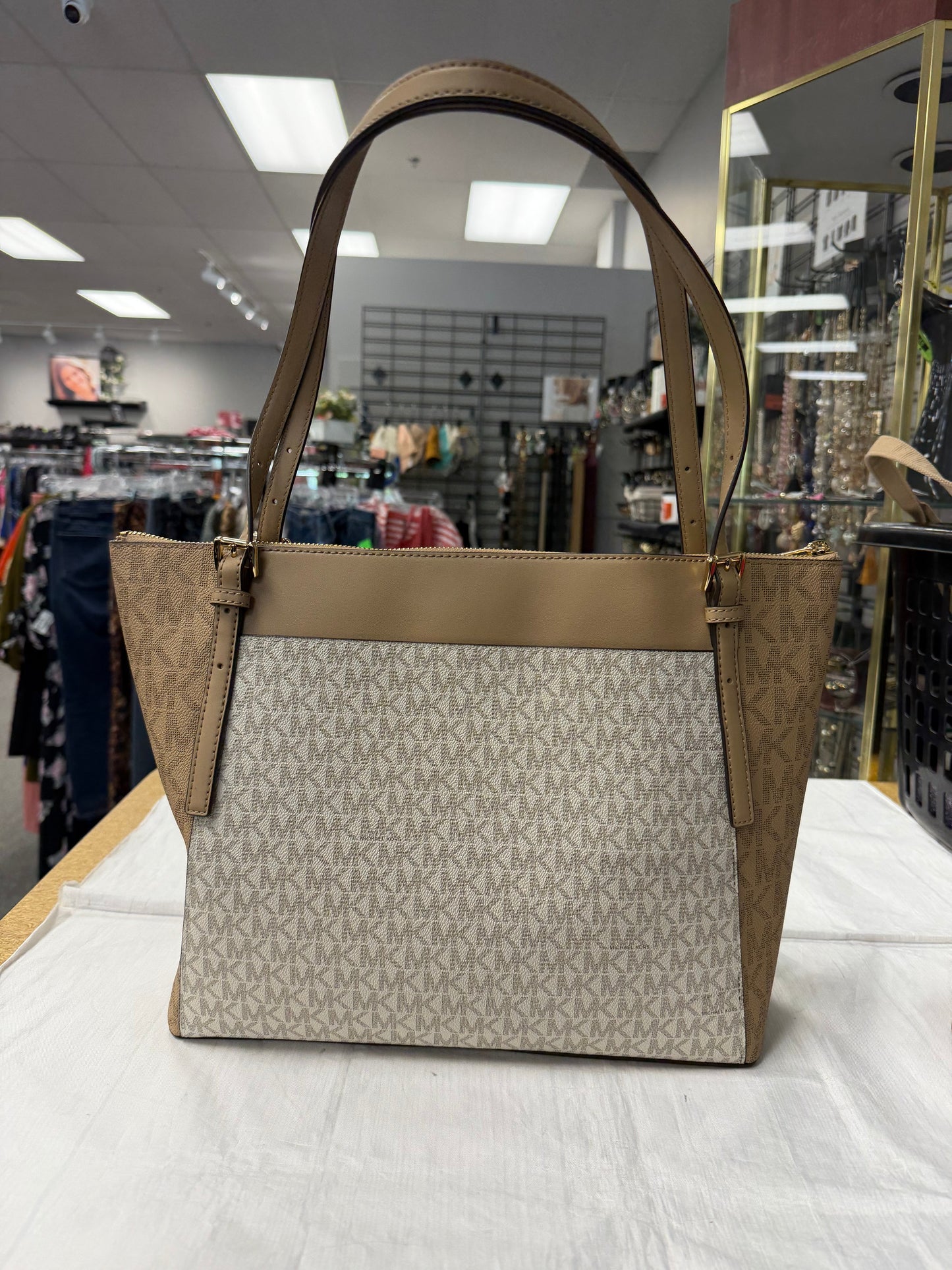 Handbag Designer By Michael Kors In Tan, Size:Large