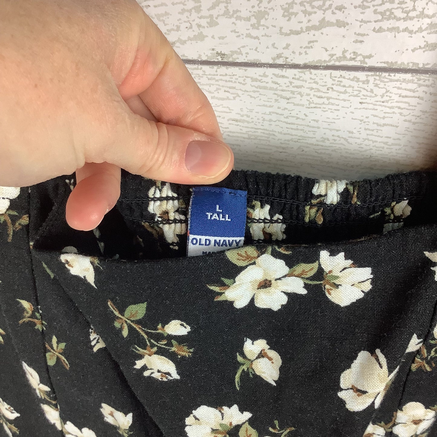 Dress Casual Short By Old Navy In Black, Size: L Tall