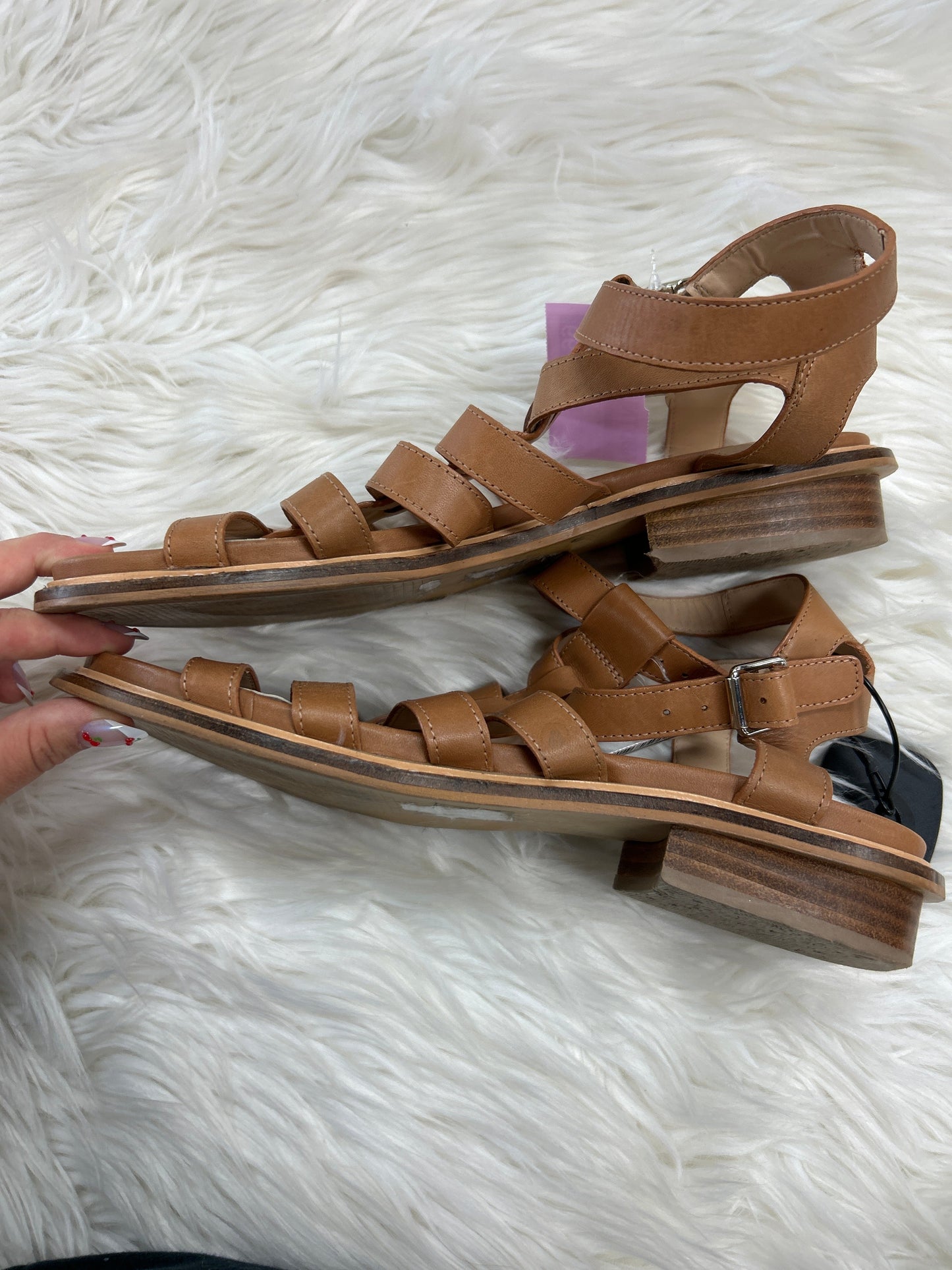 Sandals Flats By Pilcro In Brown, Size:9