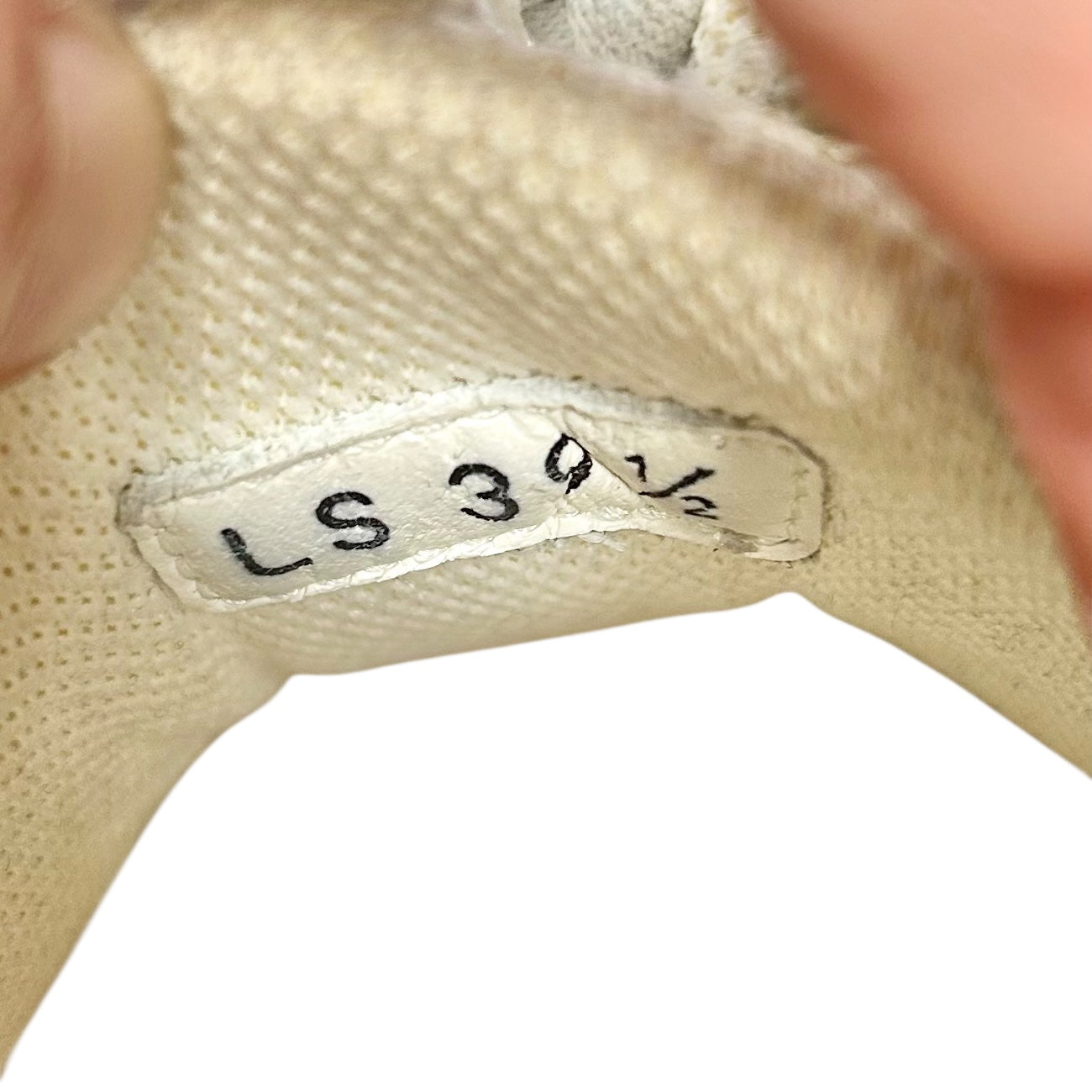 Shoes Luxury Designer By Christian Dior In White, Size: 8.5