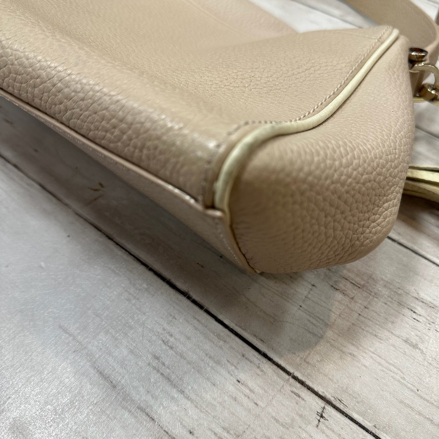 Crossbody Designer By Kate Spade  Size: Large