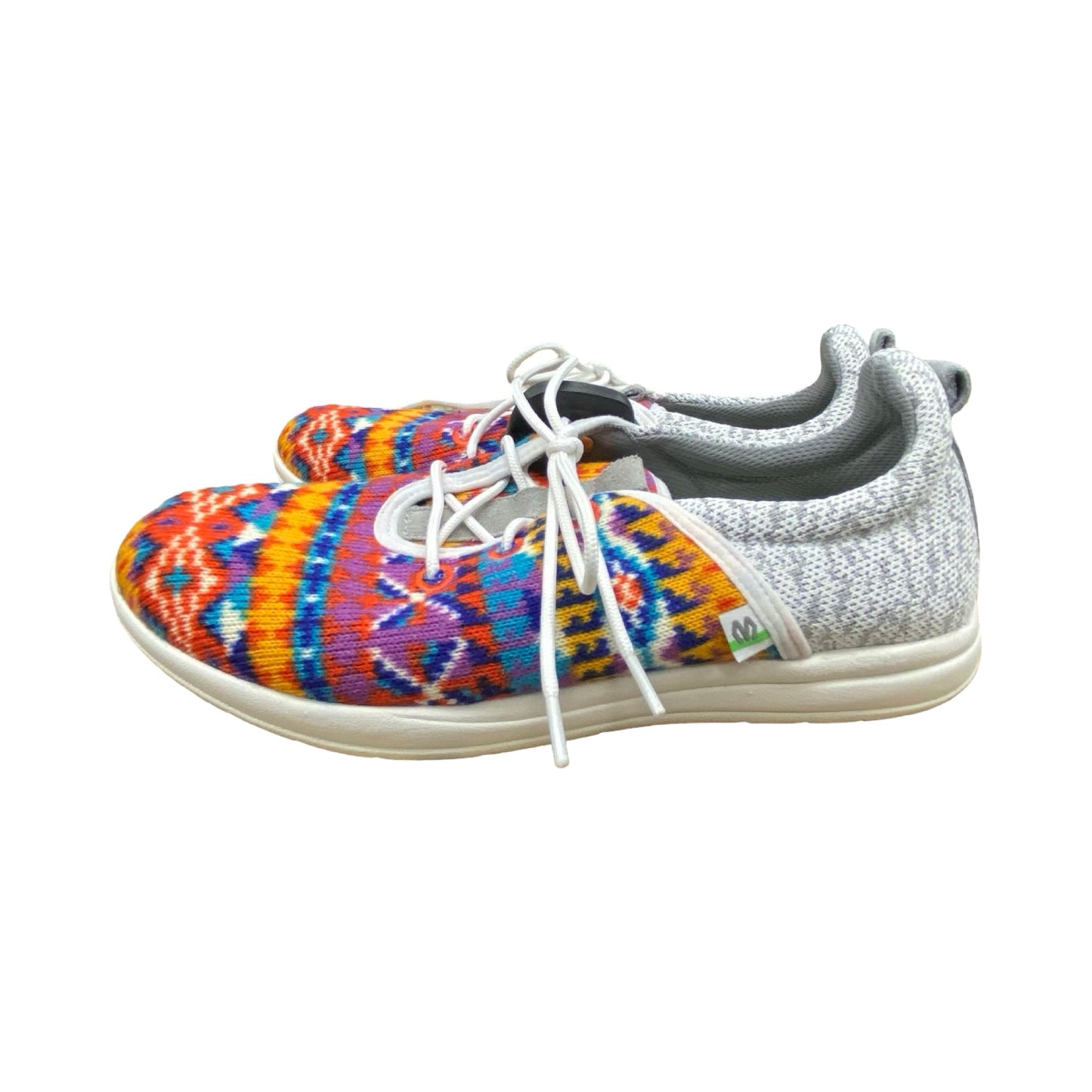 Shoes Sneakers By Minnetonka In Multi, Size:7