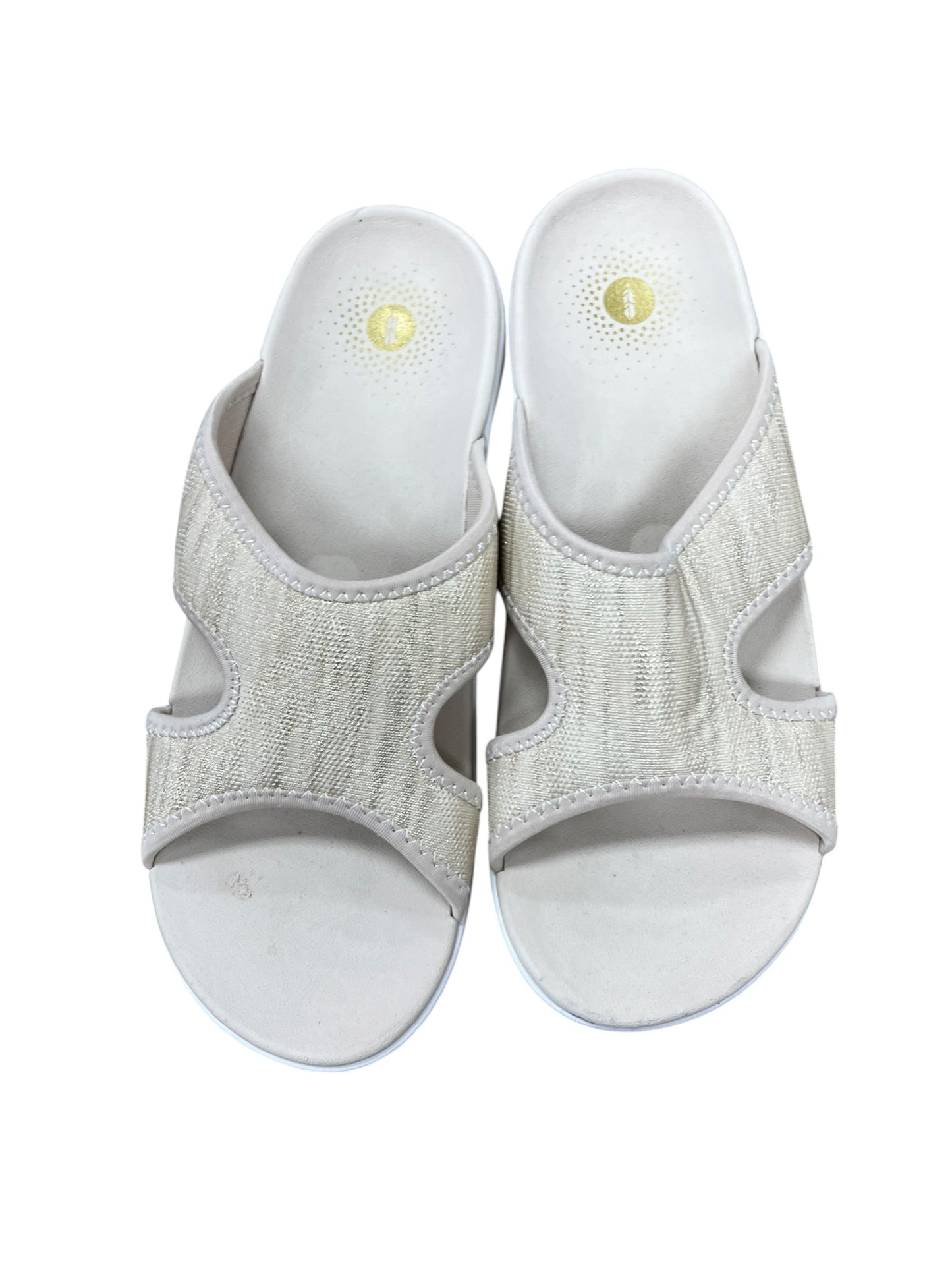 Sandals Flats By Clothes Mentor In Tan, Size:11