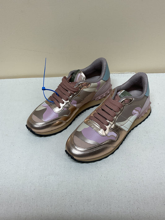 Shoes Luxury Designer By Valentino-Garavani In Pink, Size:6