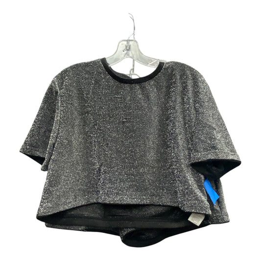 Shorts Set ByWdirara In Silver, Size:Xl