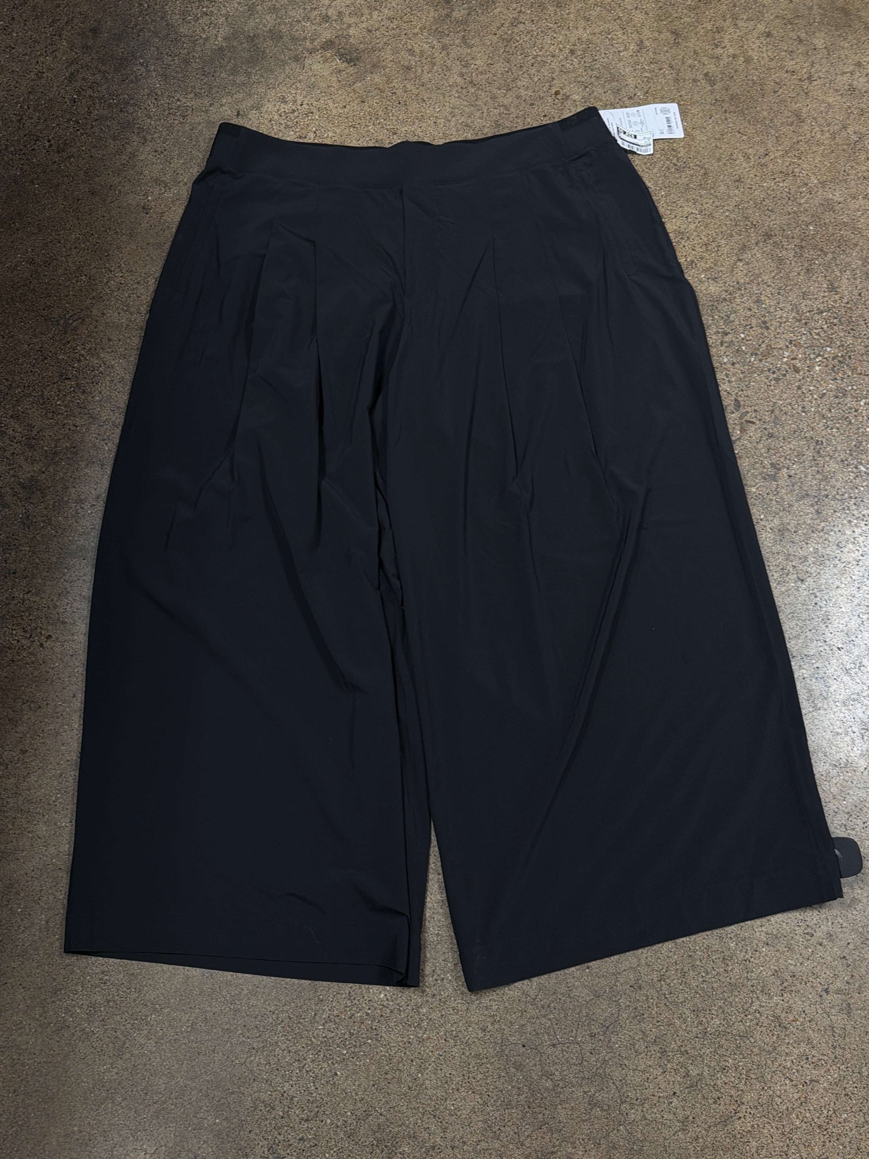 Athletic Pants By Athleta In Black, Size:22