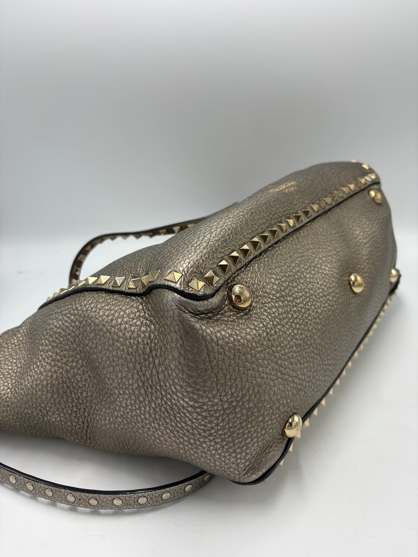 Valentino-Garavani Rockstud Medium Luxury Tote / Handbag