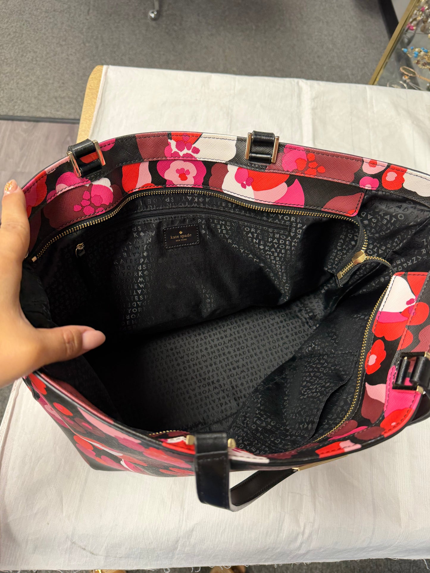 Handbag Designer By Kate Spade In Black & Pink, Size:Large