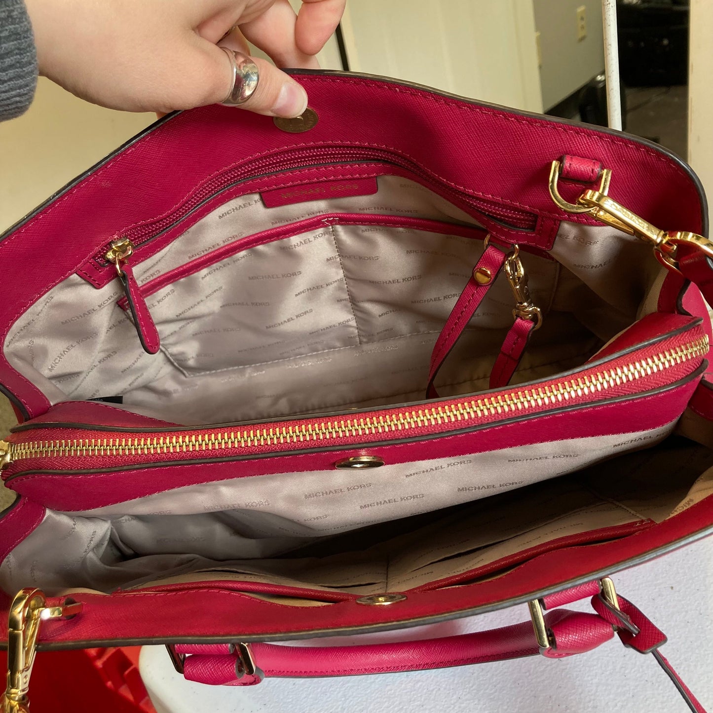 Handbag Designer By Michael Kors In Pink, Size:Large