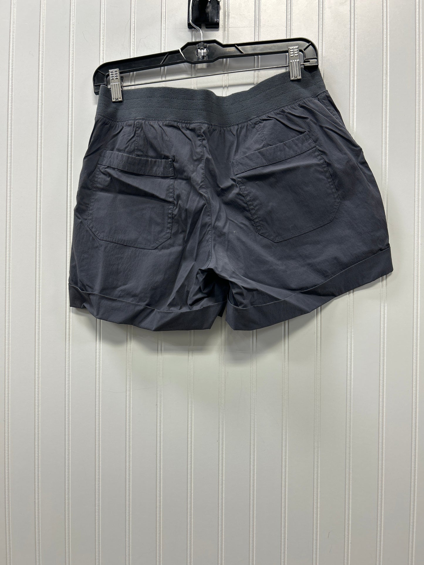 Athletic Shorts By Te Verde In Grey, Size:M