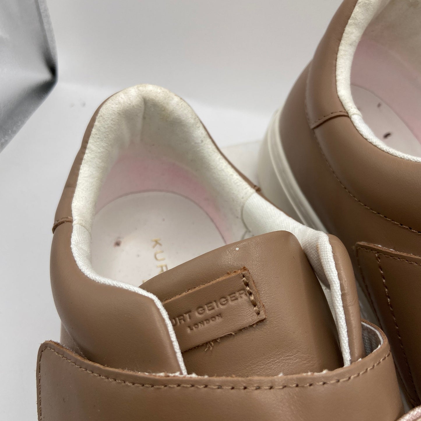Shoes Designer By Kurt Geiger In Beige, Size: 10