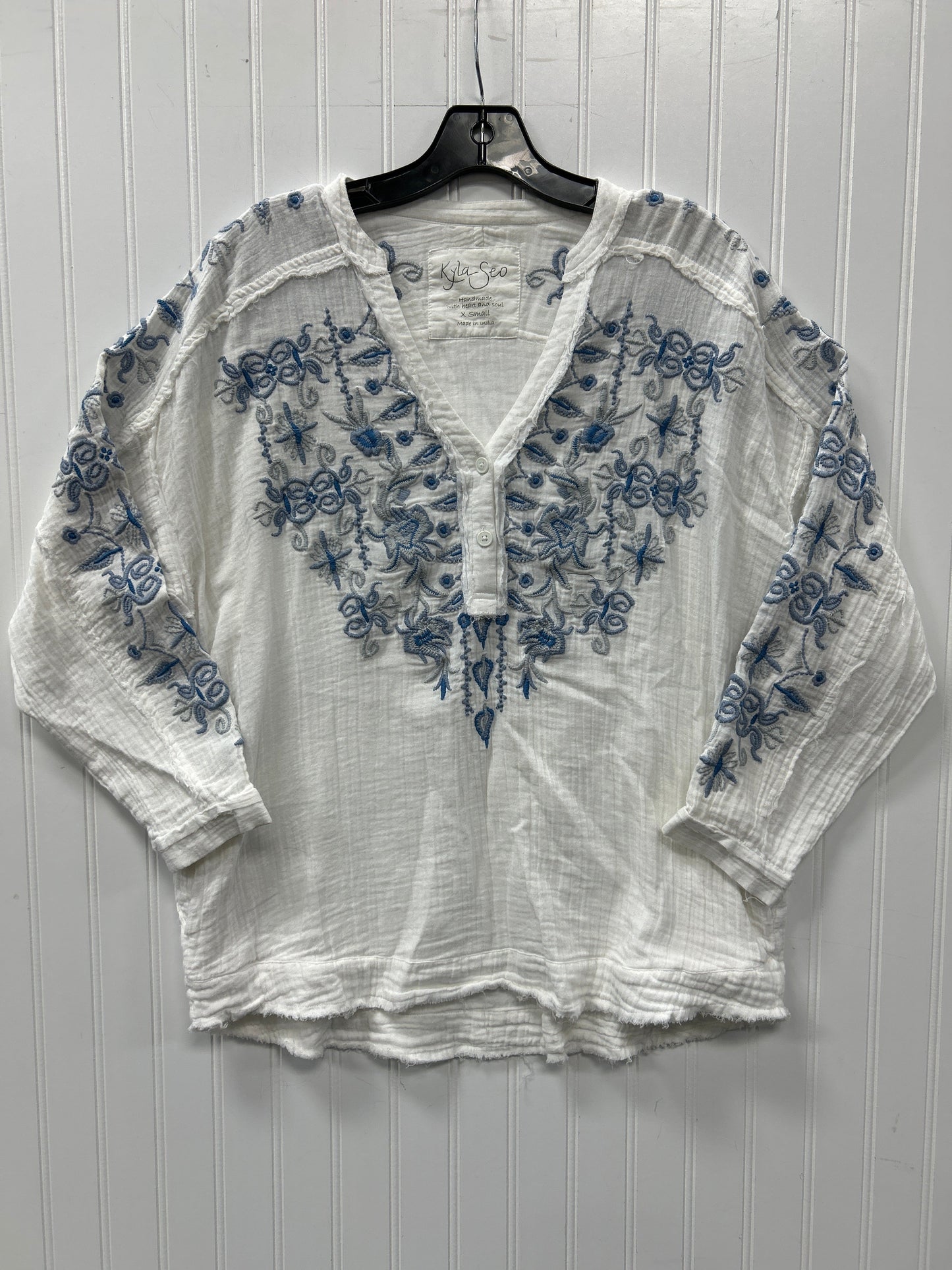 Top Ls By Cmc In White, Size:Xs