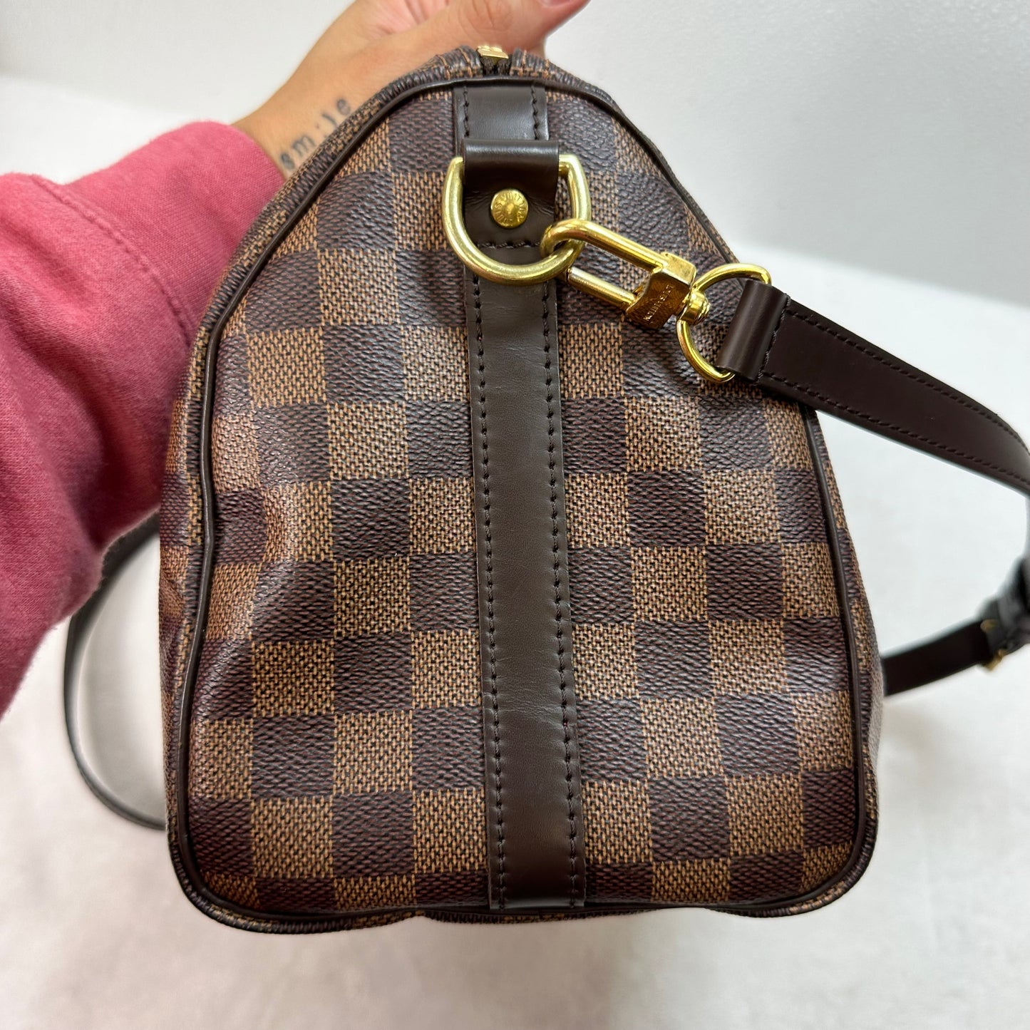 Crossbody Luxury Designer By Louis Vuitton, Size: Small