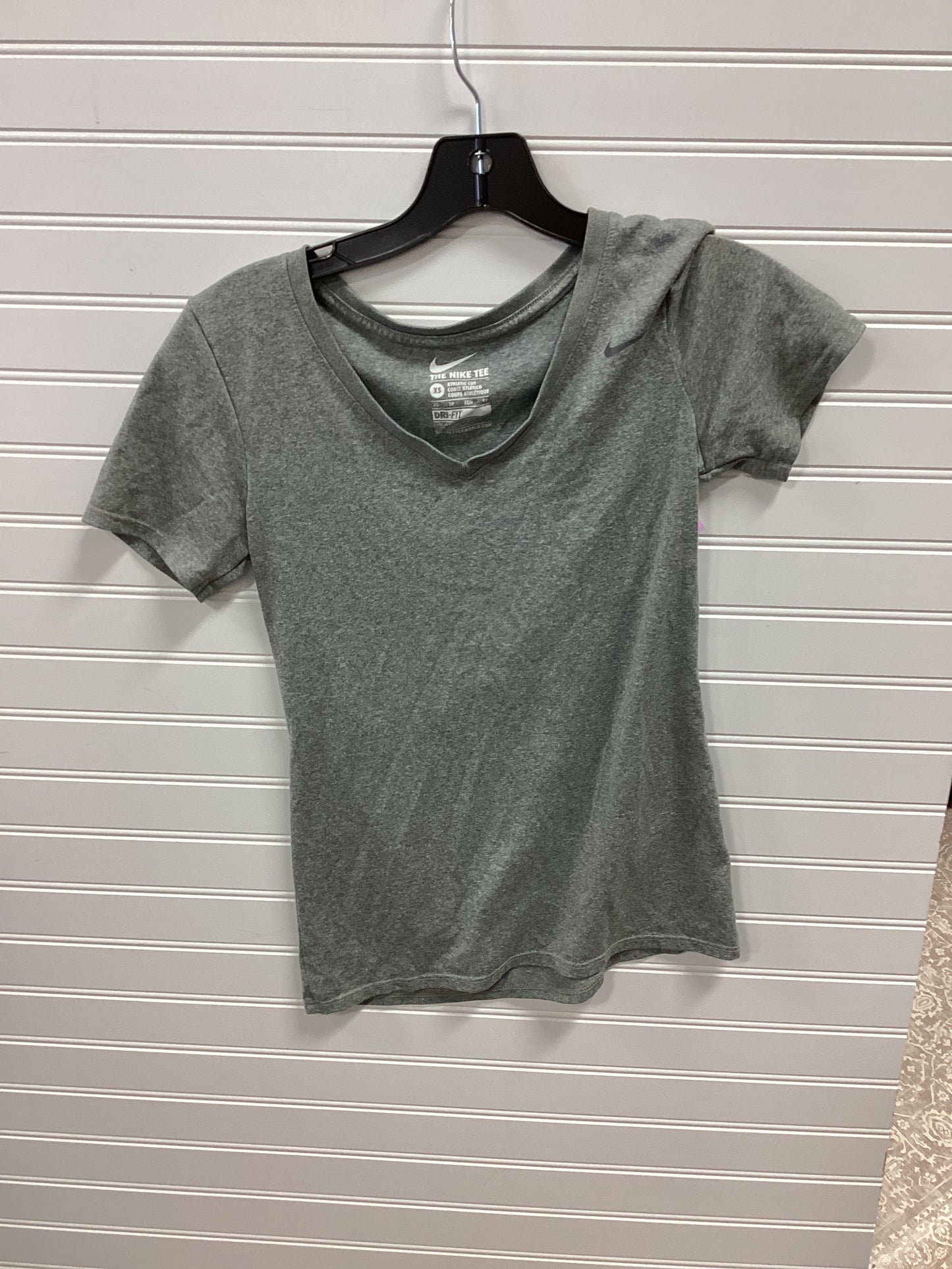 Athletic Top Ss By Nike Apparel In Grey, Size:Xs