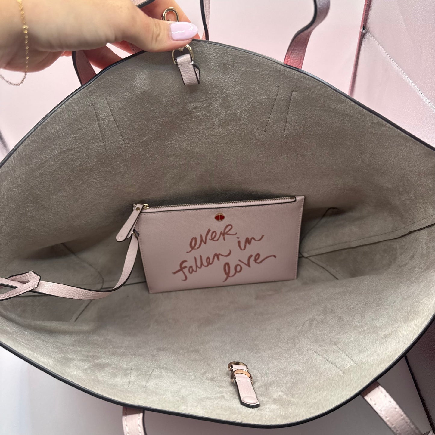 Tote Designer By Kate Spade, Size: Medium