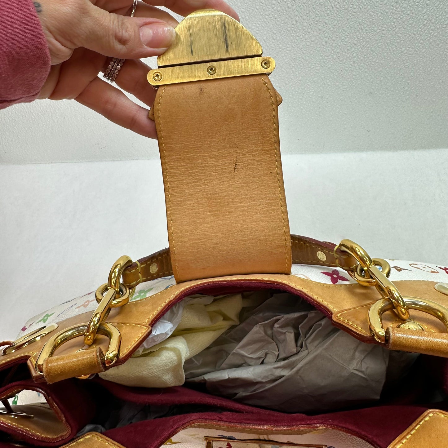 Handbag Luxury Designer By Louis Vuitton, Size: Large