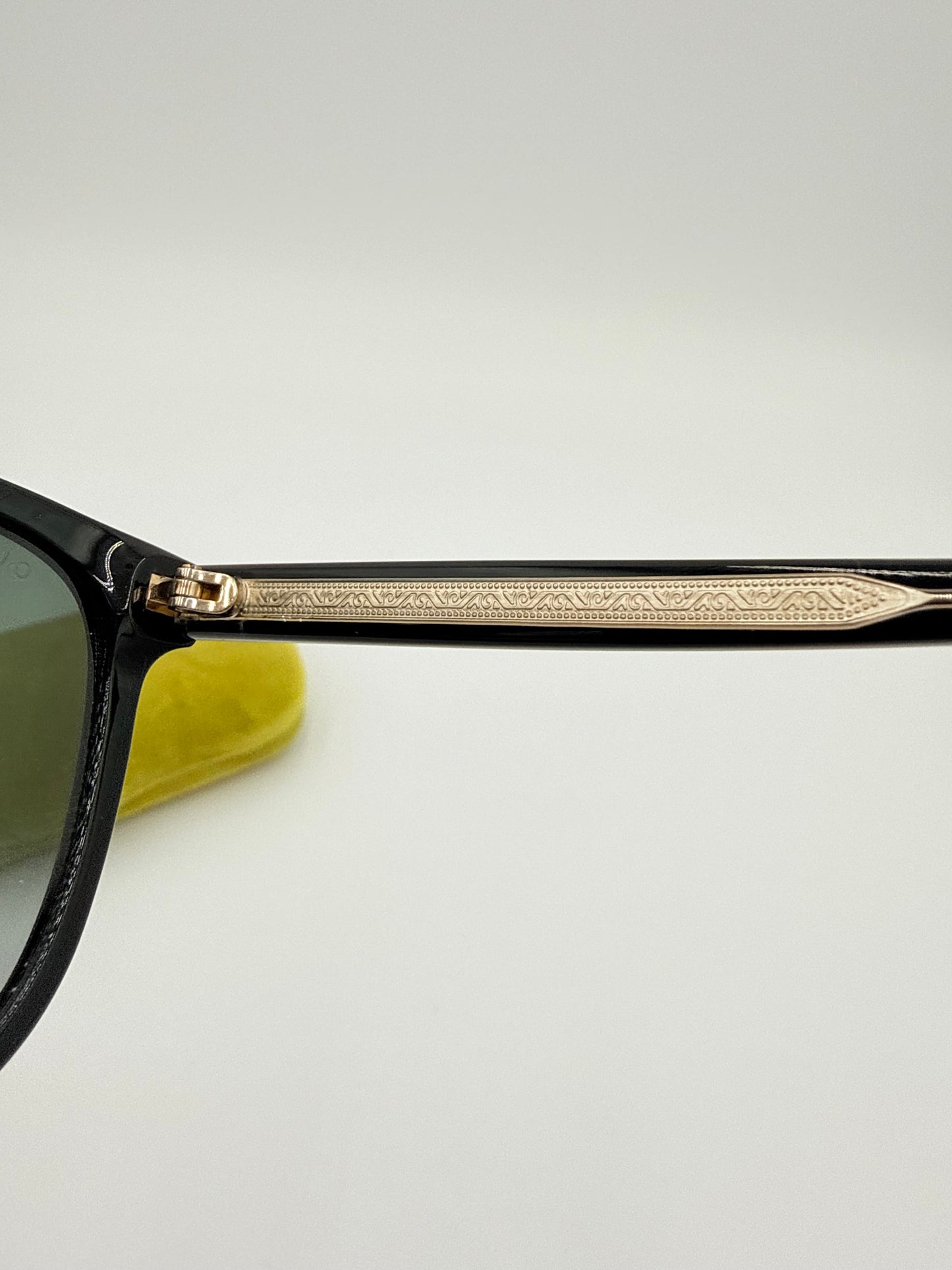 Sunglasses Luxury Designer By Gucci In Black, Size: