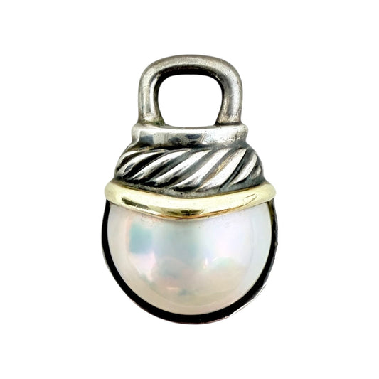 C. 2000 Vintage Cultured Mabe Pearl Pendant in Sterling Silver With 14kt Yellow Gold Luxury Designer By David Yurman