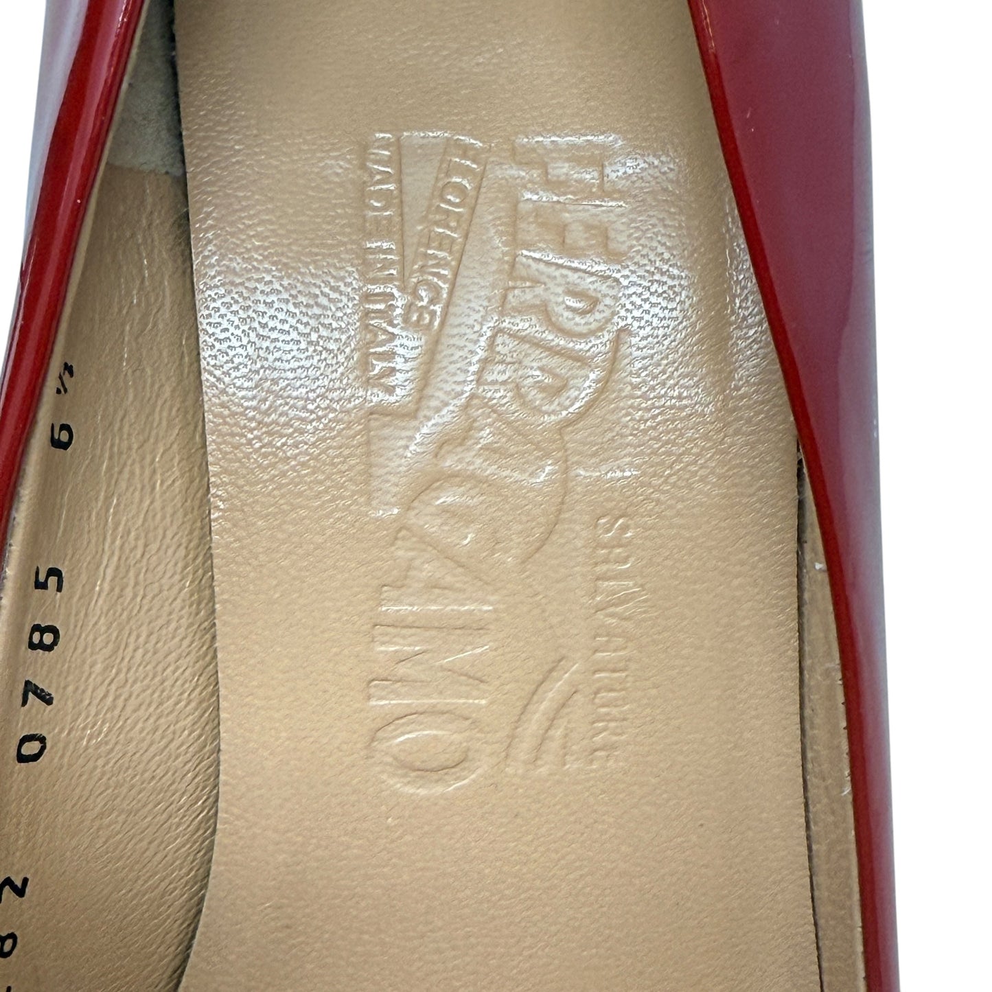 Round Toe Patent Leather Pumps Designer By Ferragamo In Red, Size: 6.5