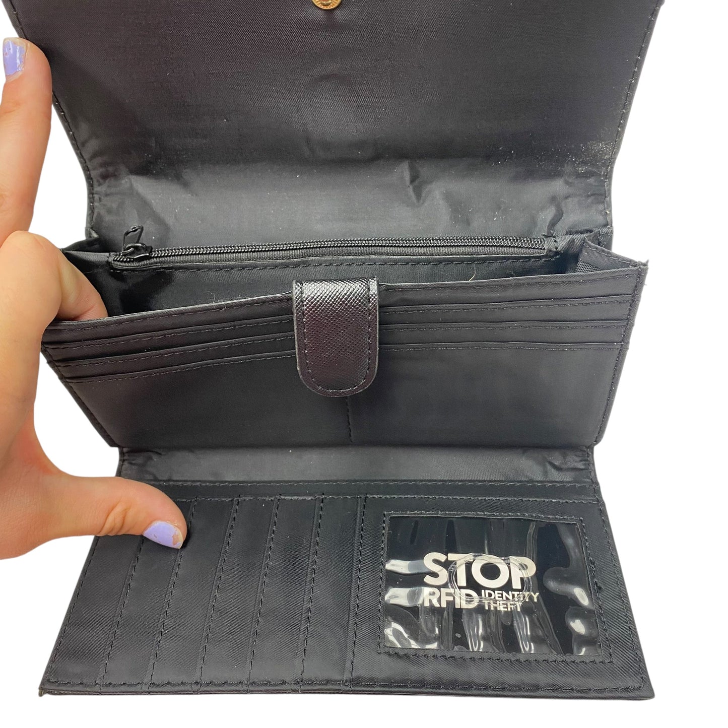 Wallet By Clothes Mentor In Black, Size:Medium