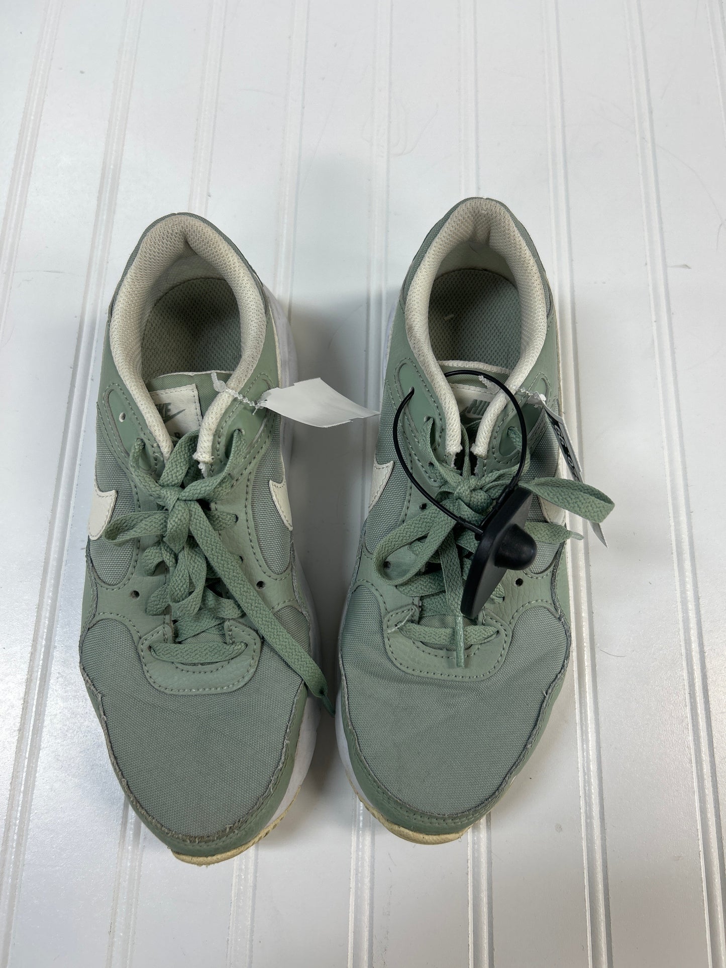 Shoes Athletic By Nike In Green, Size:7.5