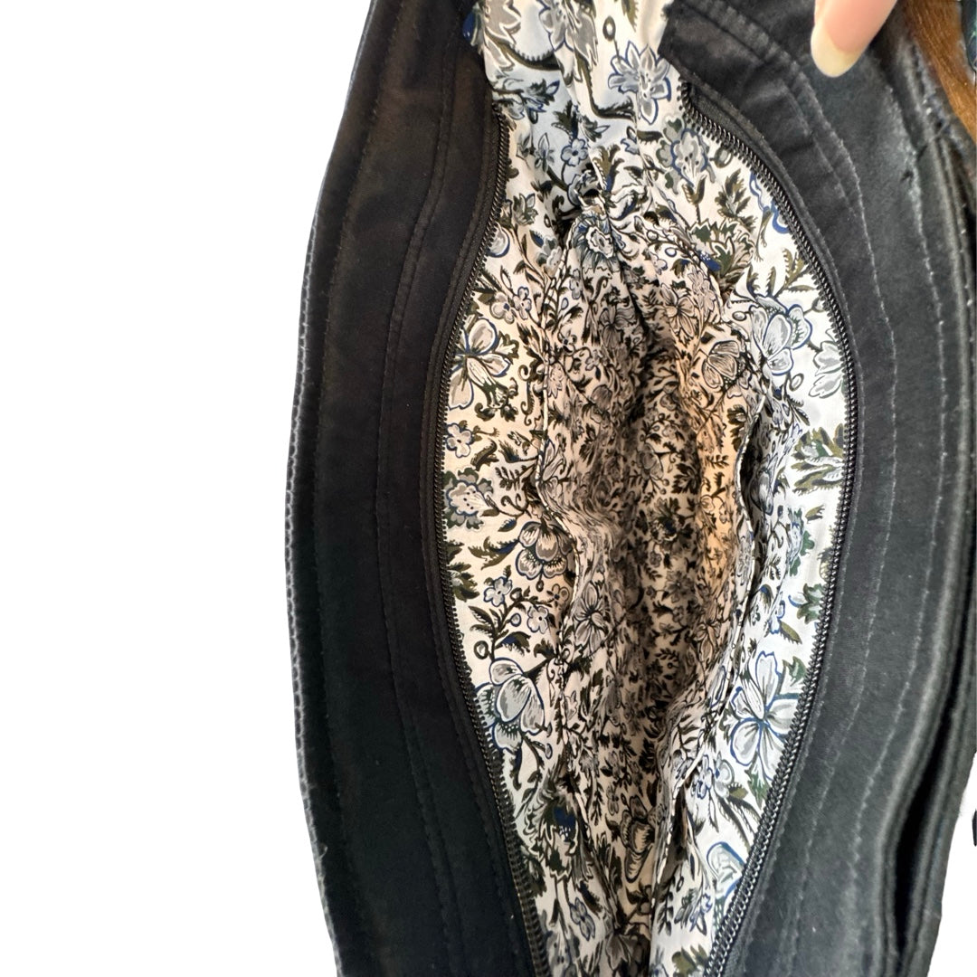 Handbag By Vera Bradley In Black, Size:Medium