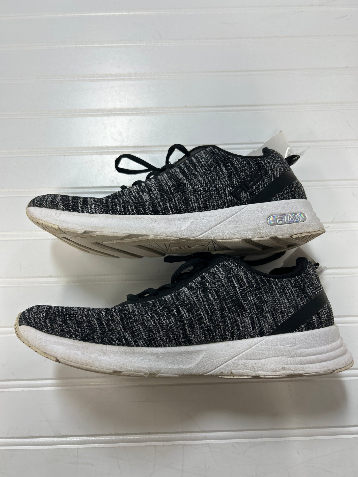 Shoes Athletic By Fila In Black, Size:10