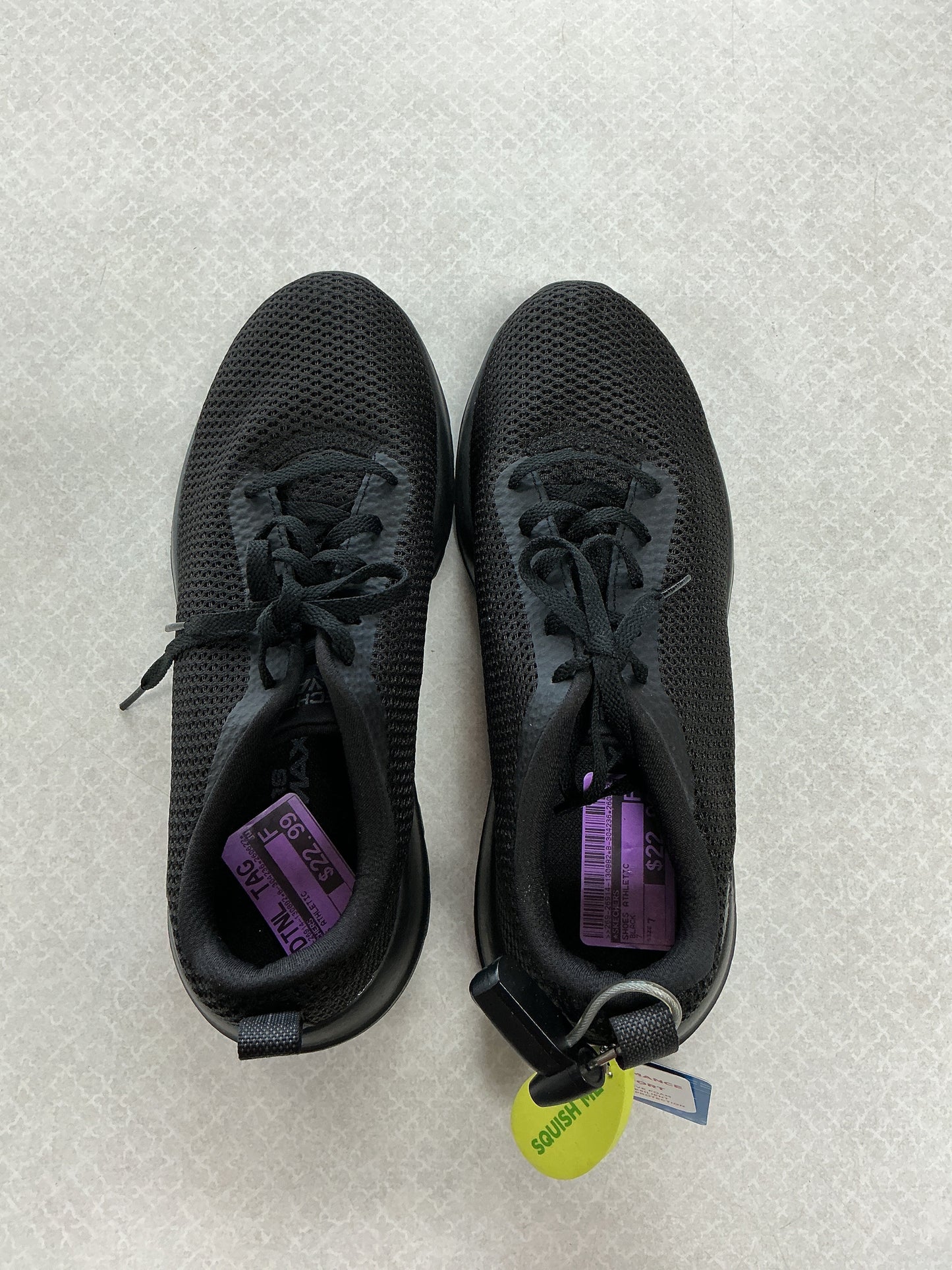 Shoes Athletic By Skechers In Black, Size:7
