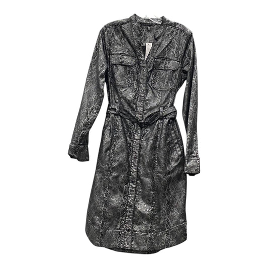 Dress Casual Short By White House Black Market In Black & Silver, Size:M