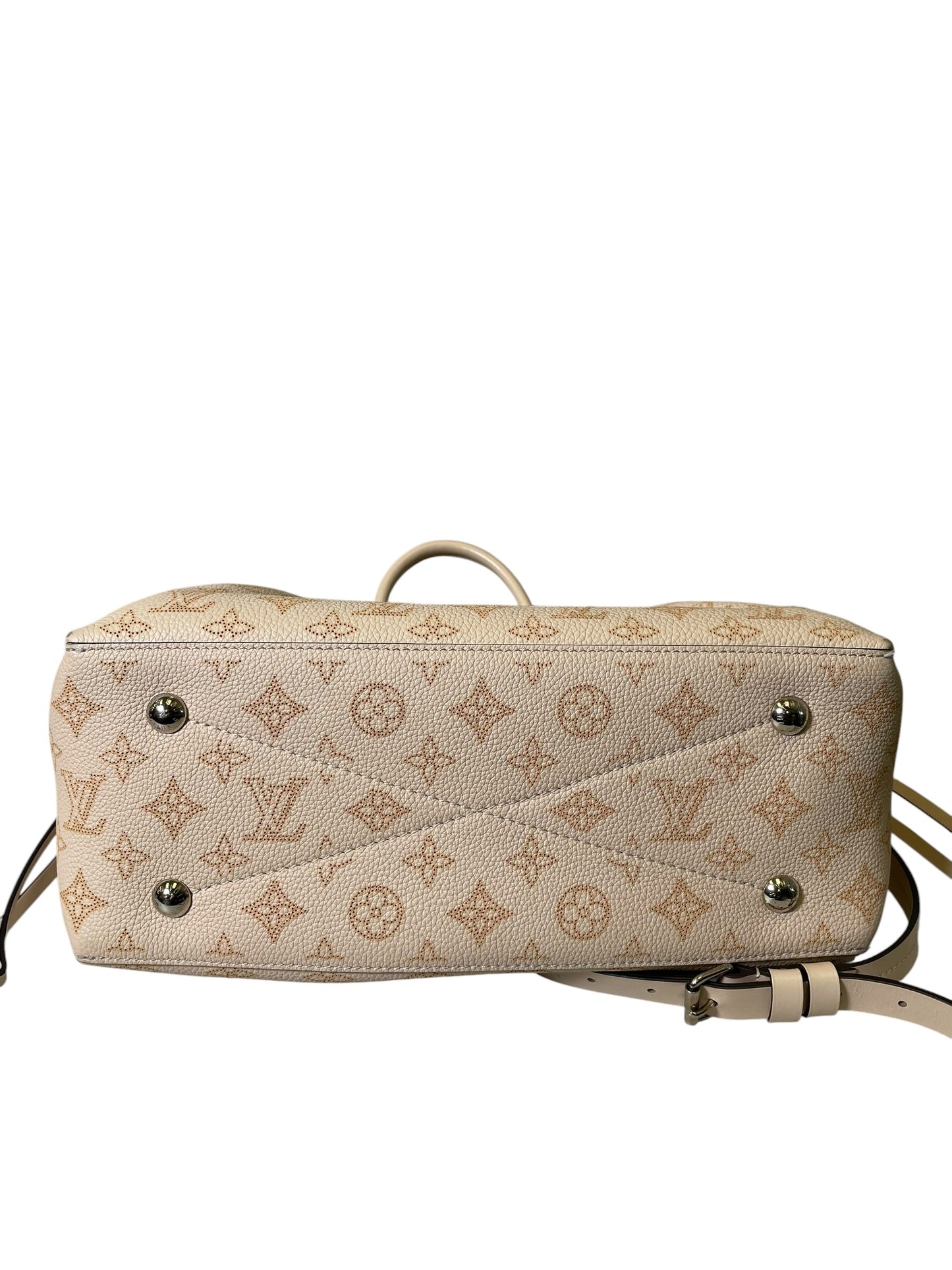 Handbag Luxury Designer By Louis Vuitton, Size: Medium