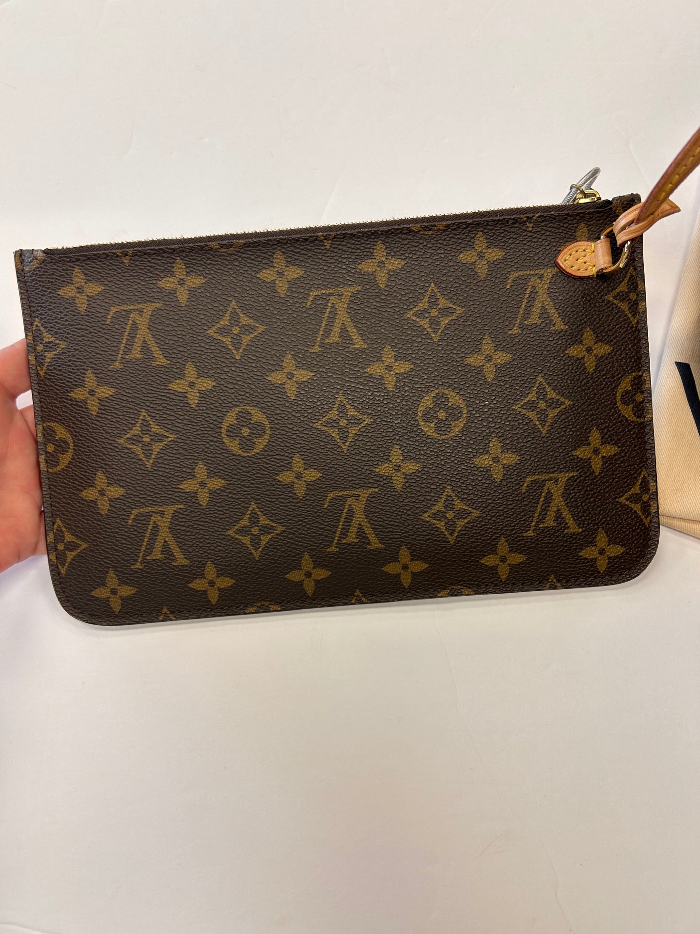 Handbag Luxury Designer By Louis Vuitton, Size: GM