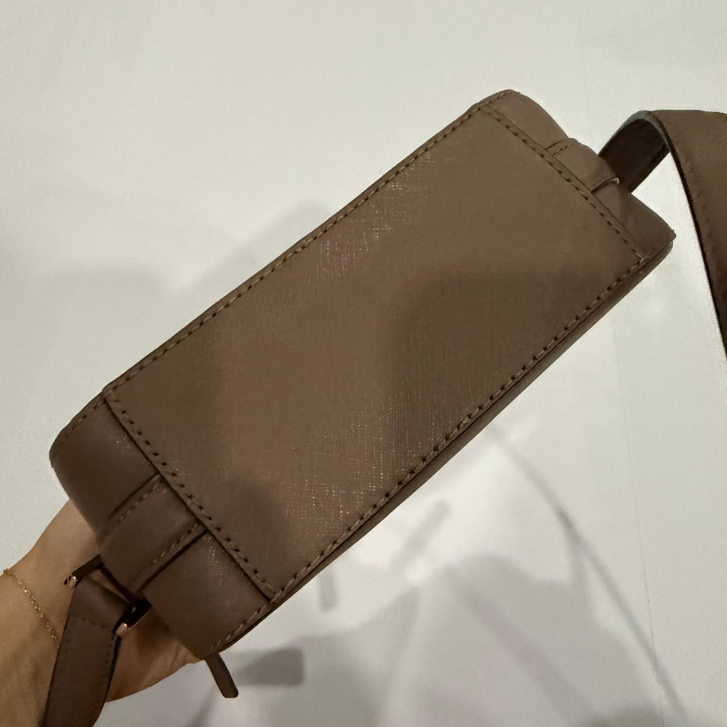 Crossbody Designer By Kate Spade, Size: Small